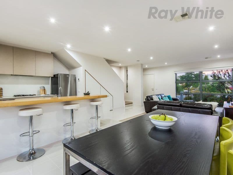 24 Ashberg Drive, Waterways VIC 3195, Waterways - Thumbnail 3