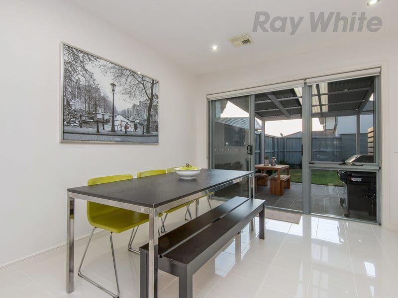 24 Ashberg Drive, Waterways VIC 3195, Waterways - Thumbnail 4