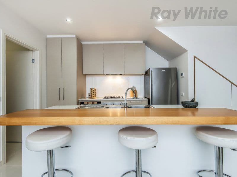 24 Ashberg Drive, Waterways VIC 3195, Waterways - Thumbnail 5