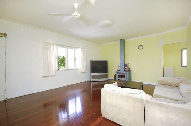 227 Swann Road, TARINGA QLD 4068, Taringa - Thumbnail 3