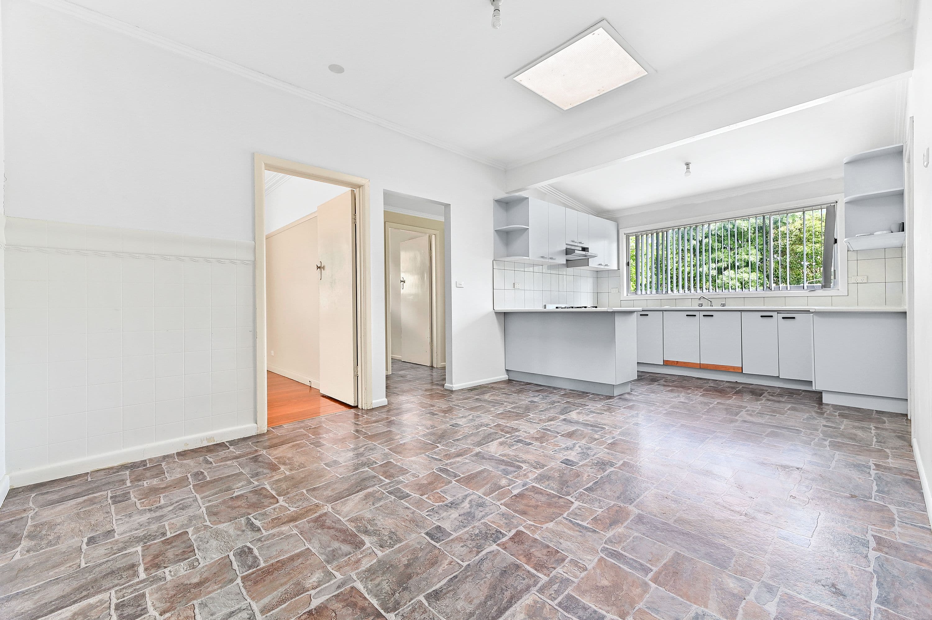 19 Stockdale Avenue, Clayton VIC 3168, Clayton - Thumbnail 4