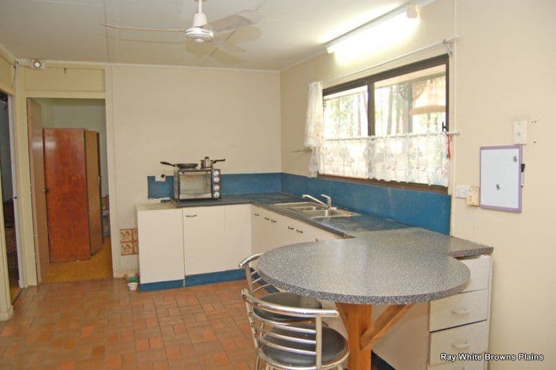351-353 Clifton Drive, NORTH MACLEAN QLD 4280, North Maclean - Thumbnail 5