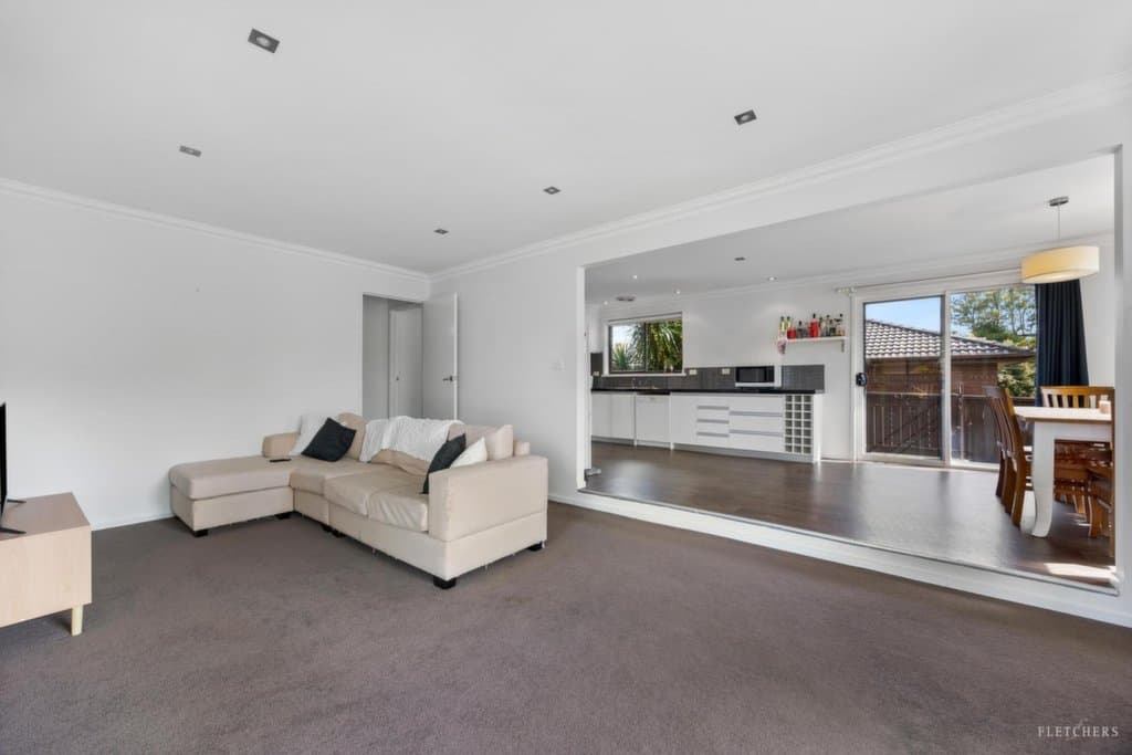 10 Hermitage Avenue, Mount Clear - Thumbnail 4