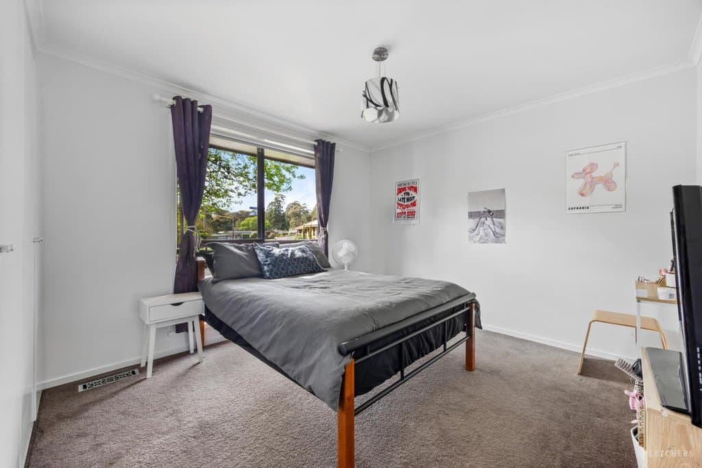 10 Hermitage Avenue, Mount Clear - Thumbnail 7