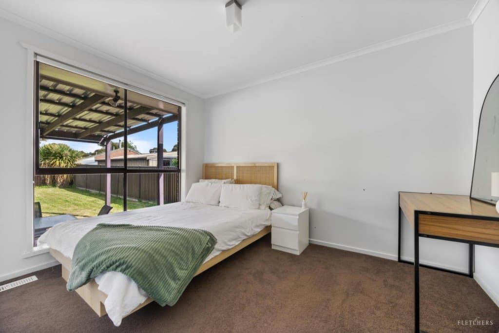 10 Hermitage Avenue, Mount Clear - Thumbnail 8