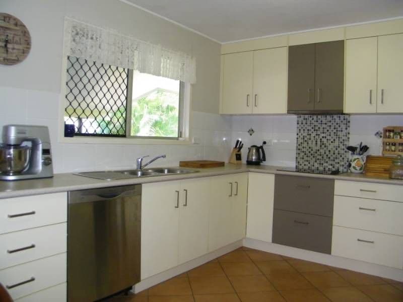 26 Dalton Street, CLINTON QLD 4680, Clinton - Thumbnail 6