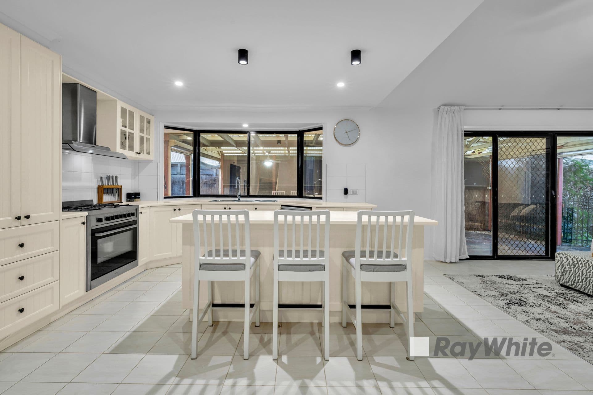 5 Shamrock Close, Narre Warren South VIC 3805, Narre Warren South - Thumbnail 2