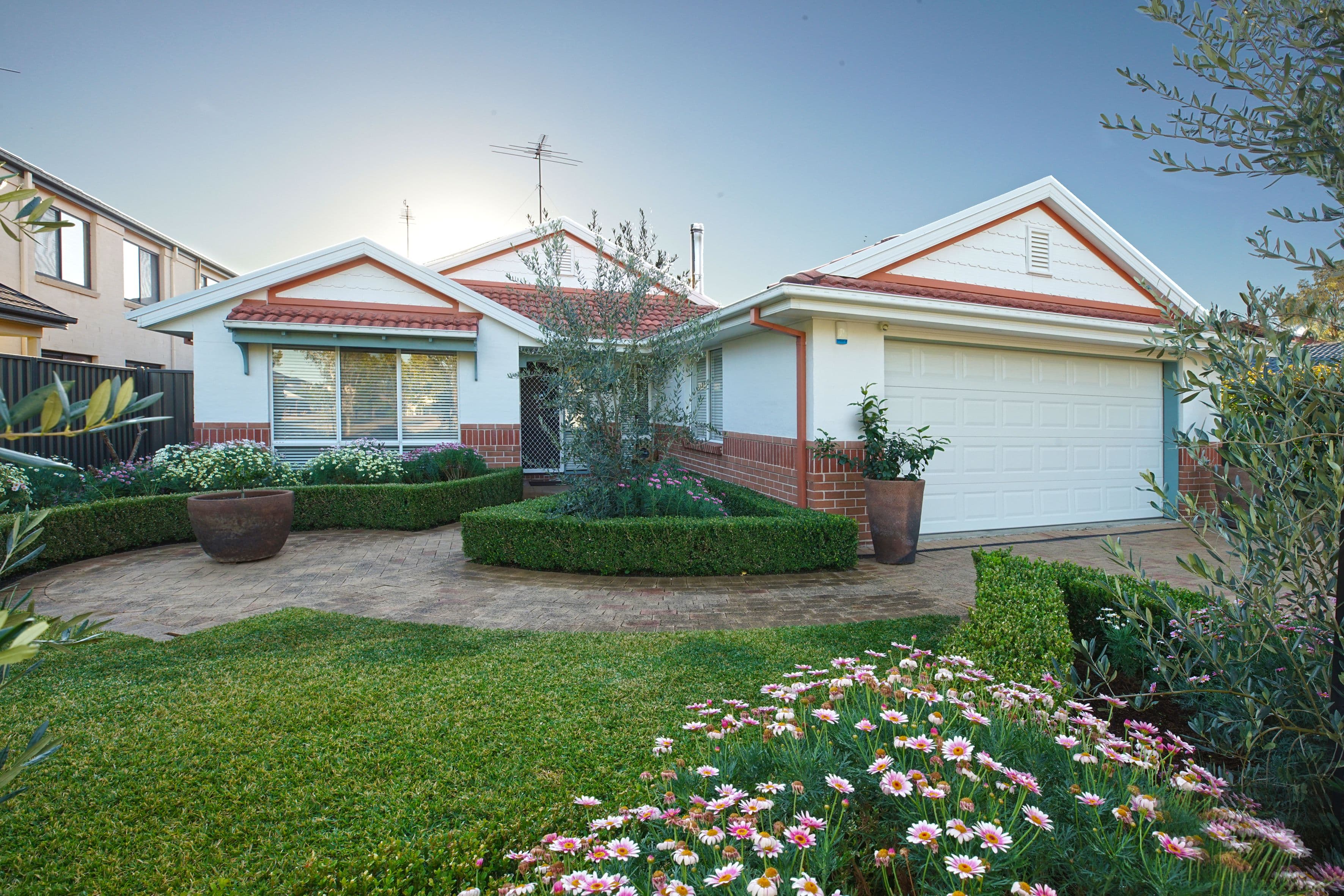 7 Bronte Way, Glenmore Park - Image 1