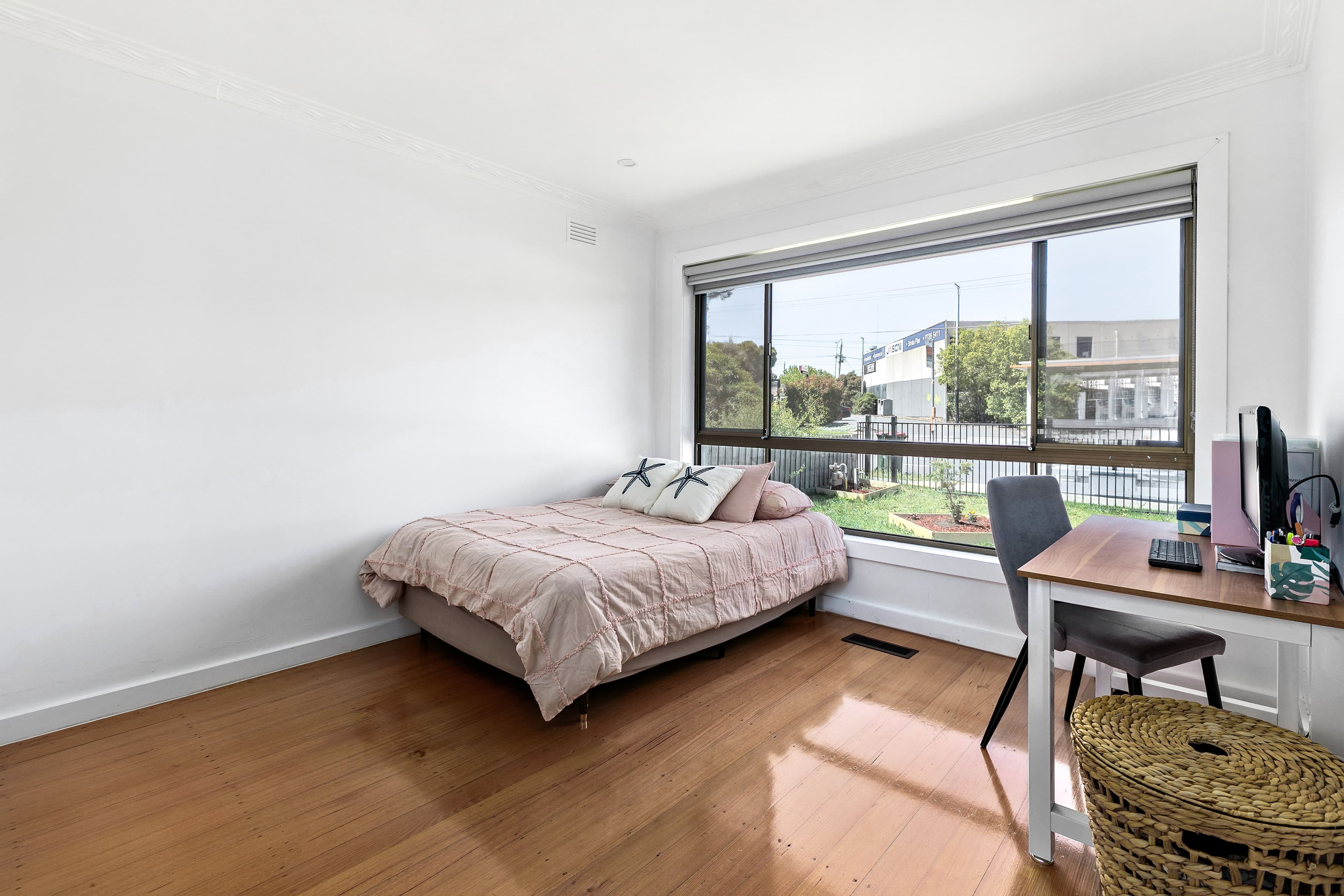 47 Broadmeadows Road, Tullamarine VIC 3043, Tullamarine - Thumbnail 6
