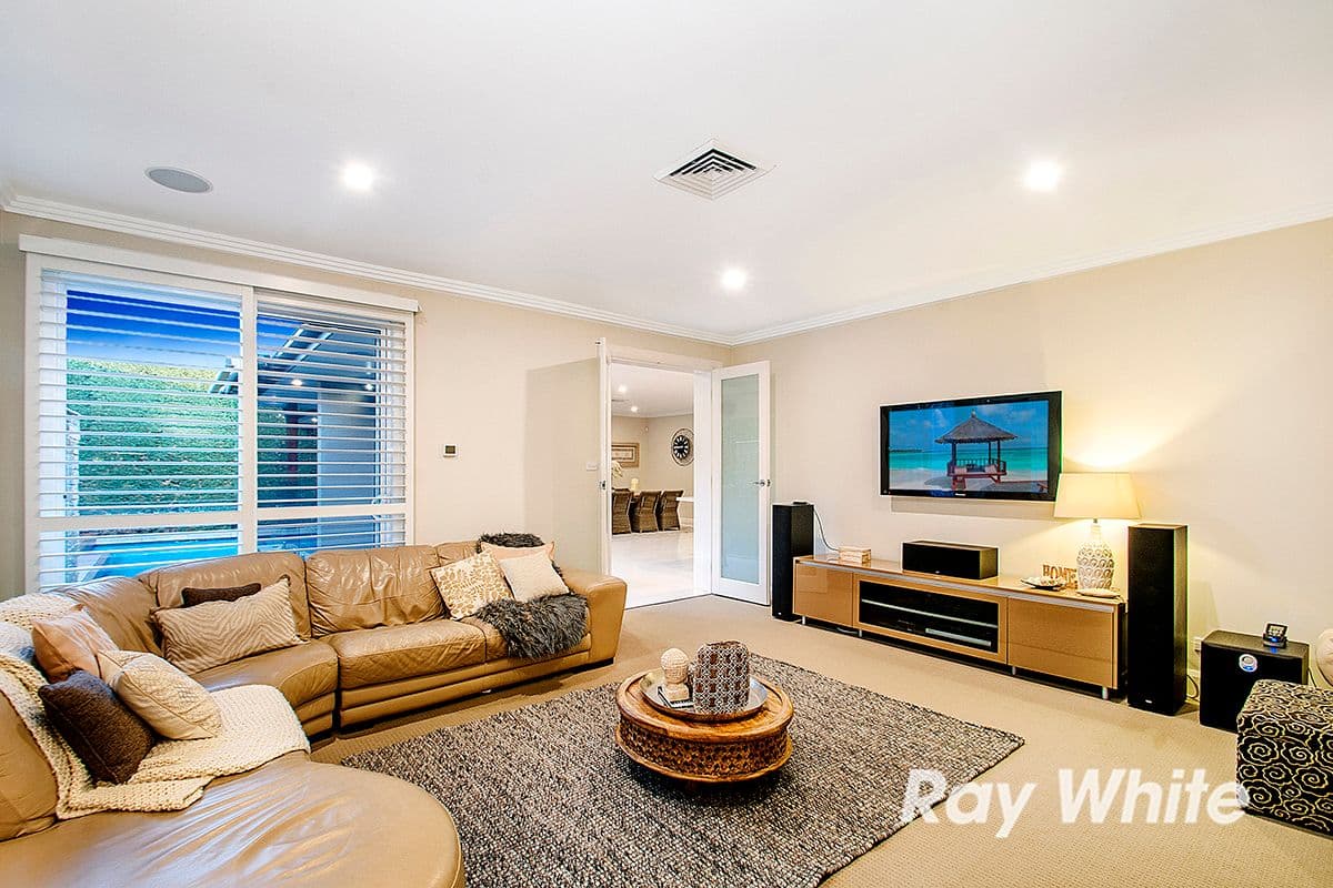7 Chepstow Drive, Castle Hill - Thumbnail 4