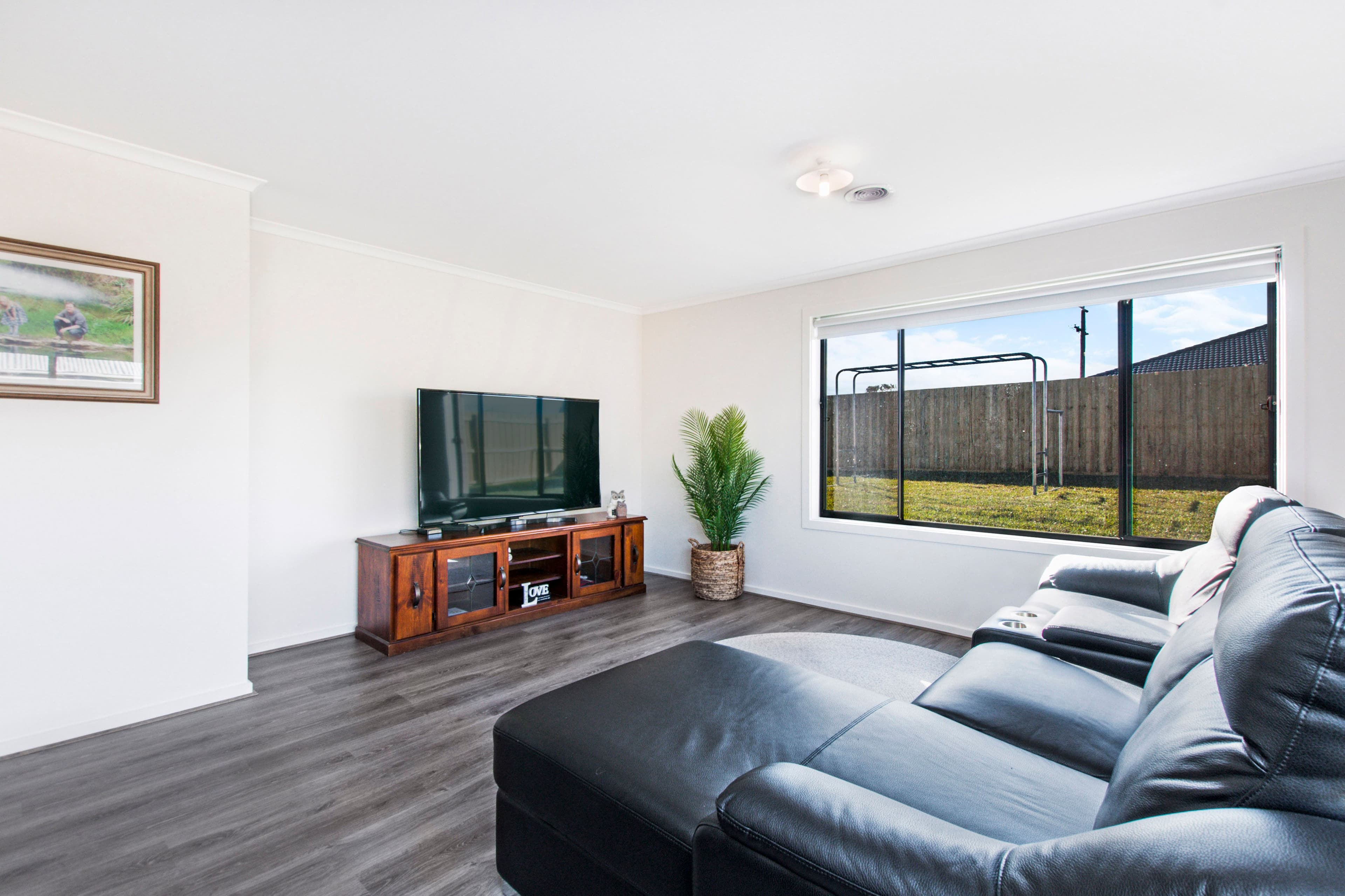 26 Carpenter Avenue, Warrnambool VIC 3280, Warrnambool - Thumbnail 2