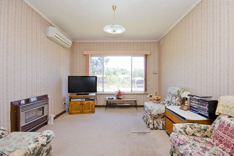 24 Myall Road, PARA HILLS SA 5096, Para Hills - Thumbnail 2