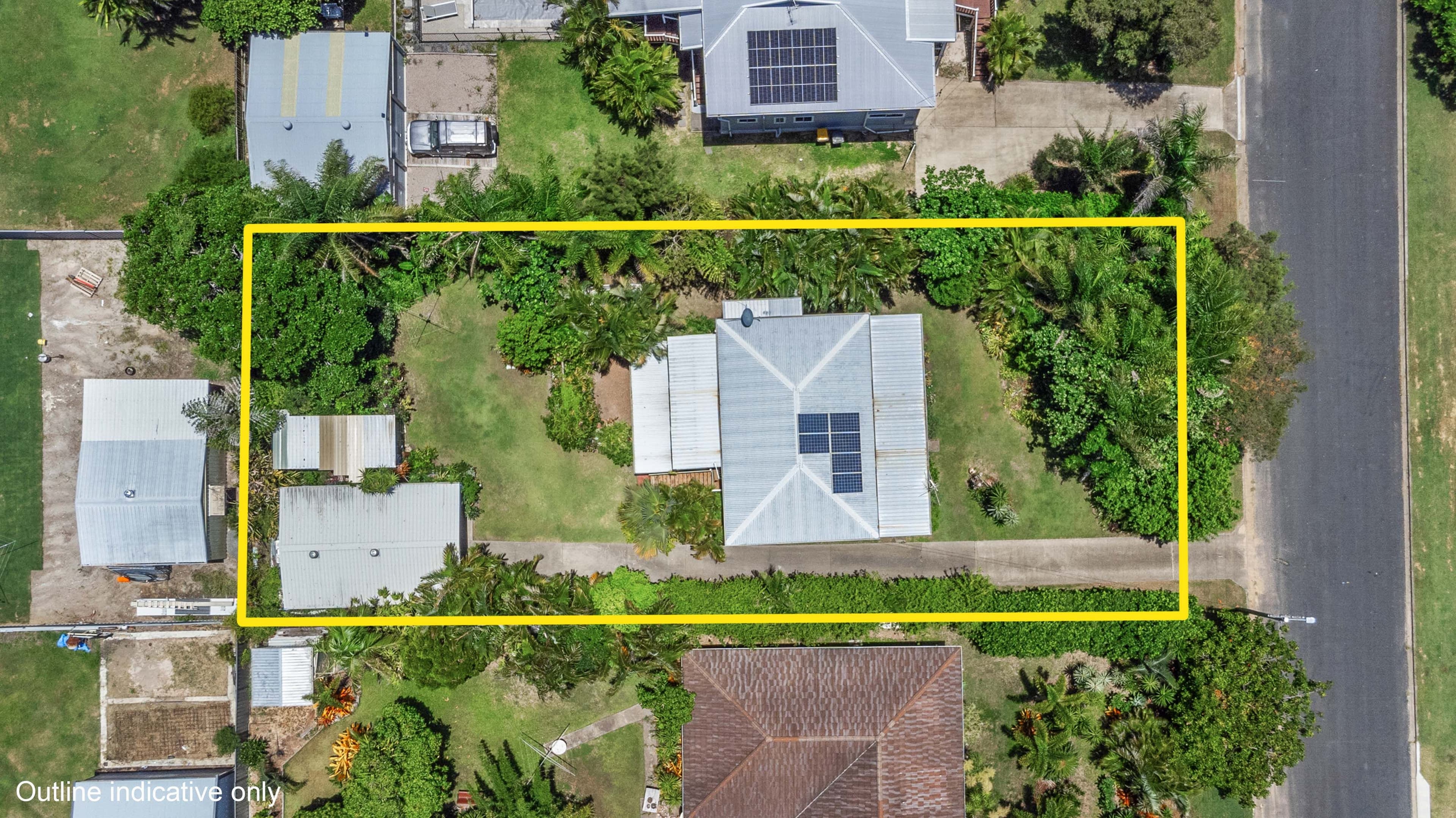 49 Kent Street, Urangan QLD 4655, Urangan - Thumbnail 2