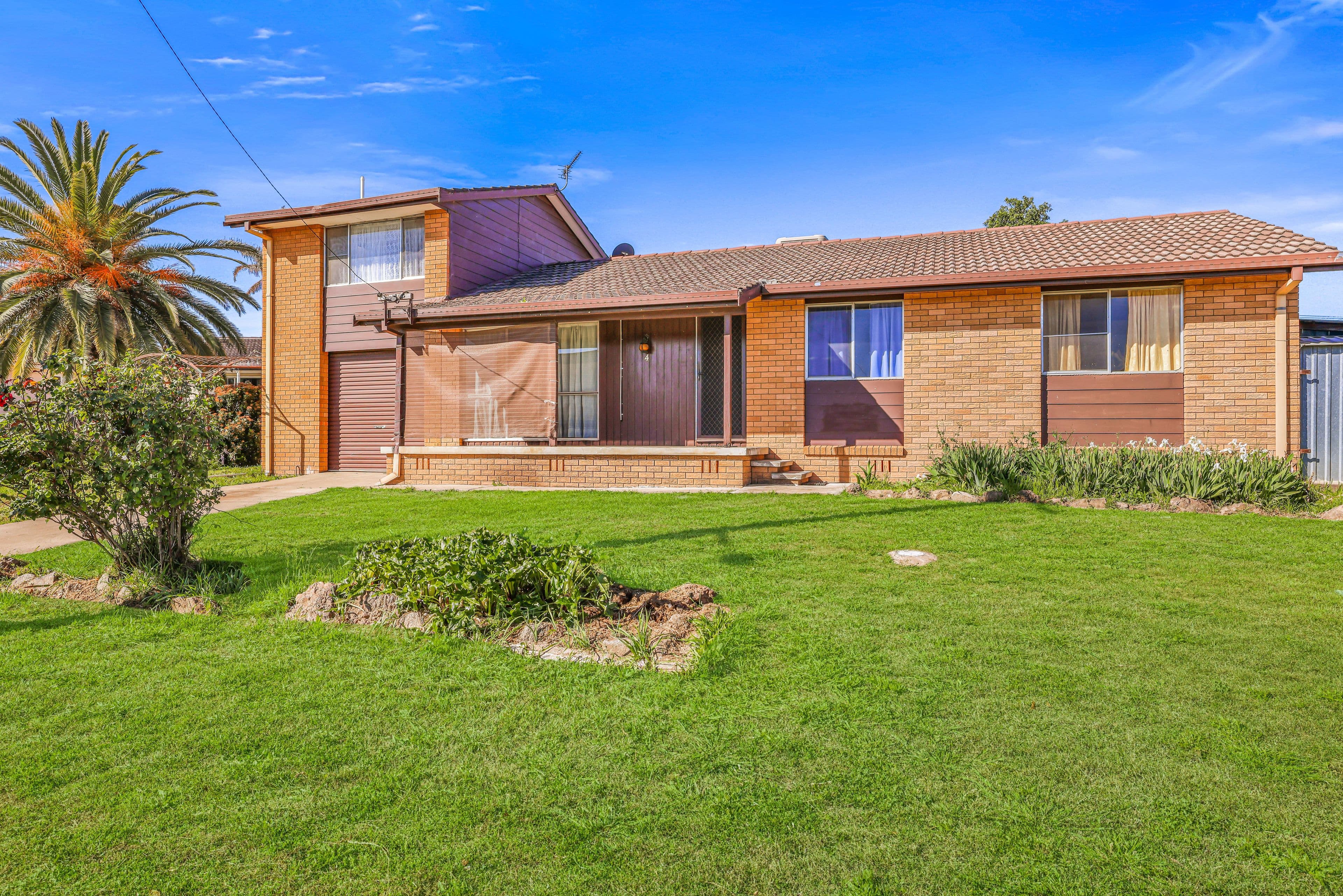 4 Woodhill Place, Tamworth NSW 2340, Oxley Vale - Image 1