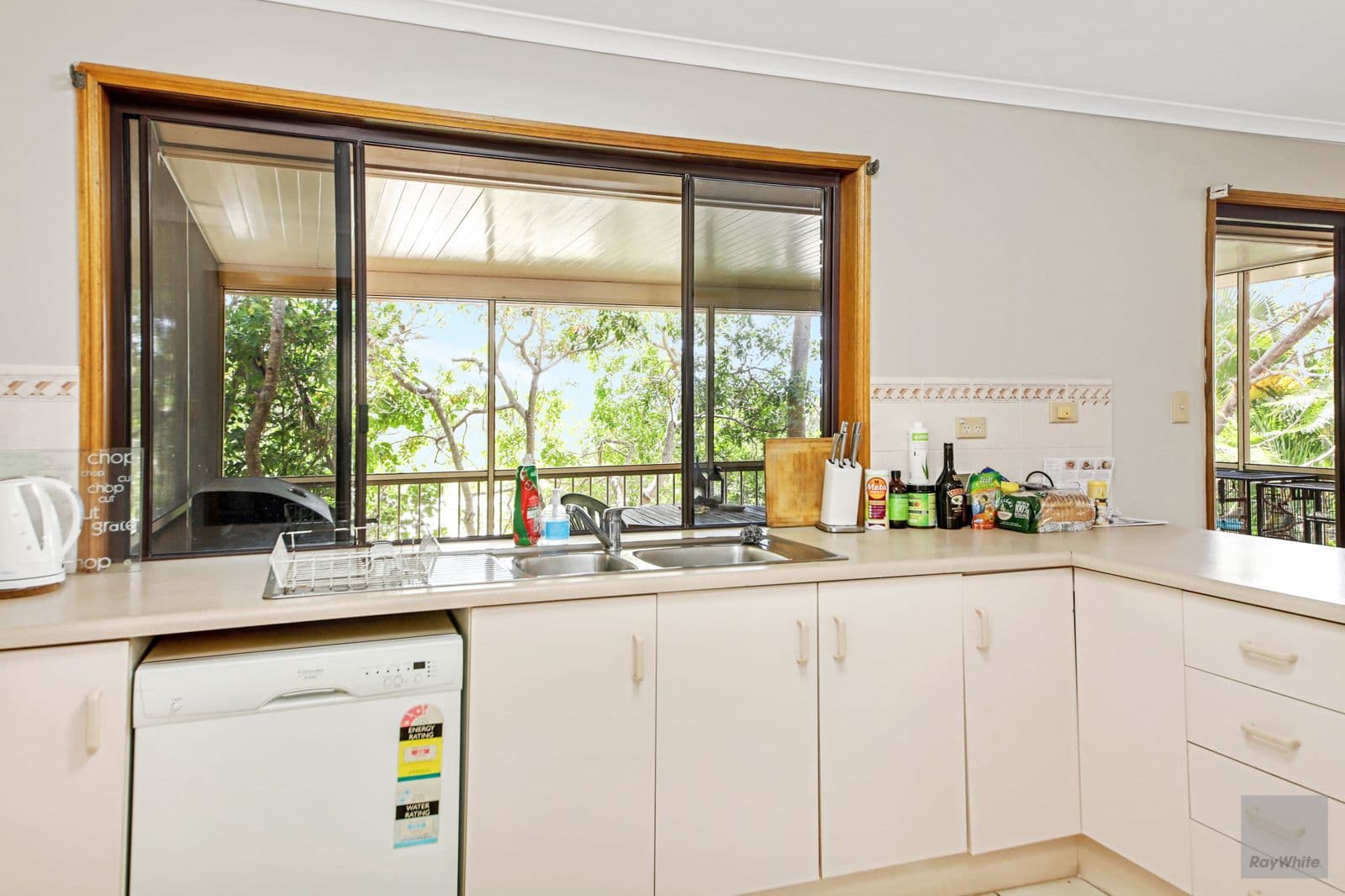 11 Sandalwood Drive, Lammermoor QLD 4703, Lammermoor - Thumbnail 8
