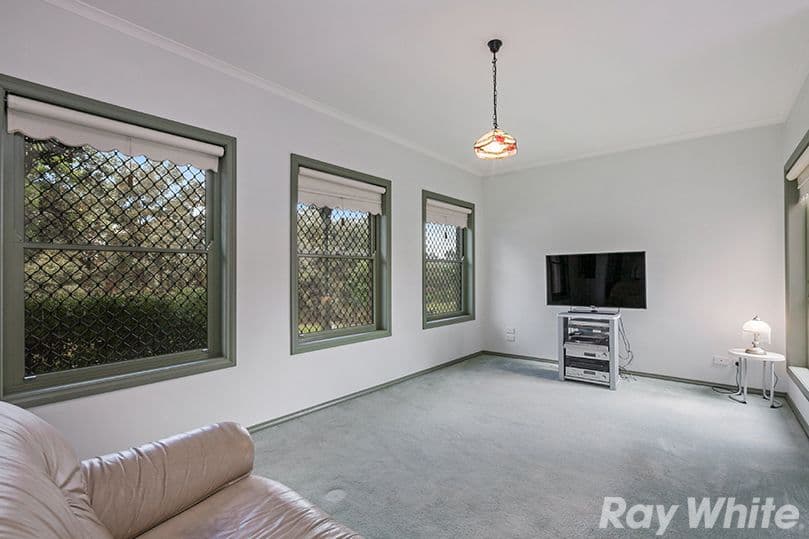 52 Stockdale Way, Mill Park VIC 3082, Mill Park - Thumbnail 3