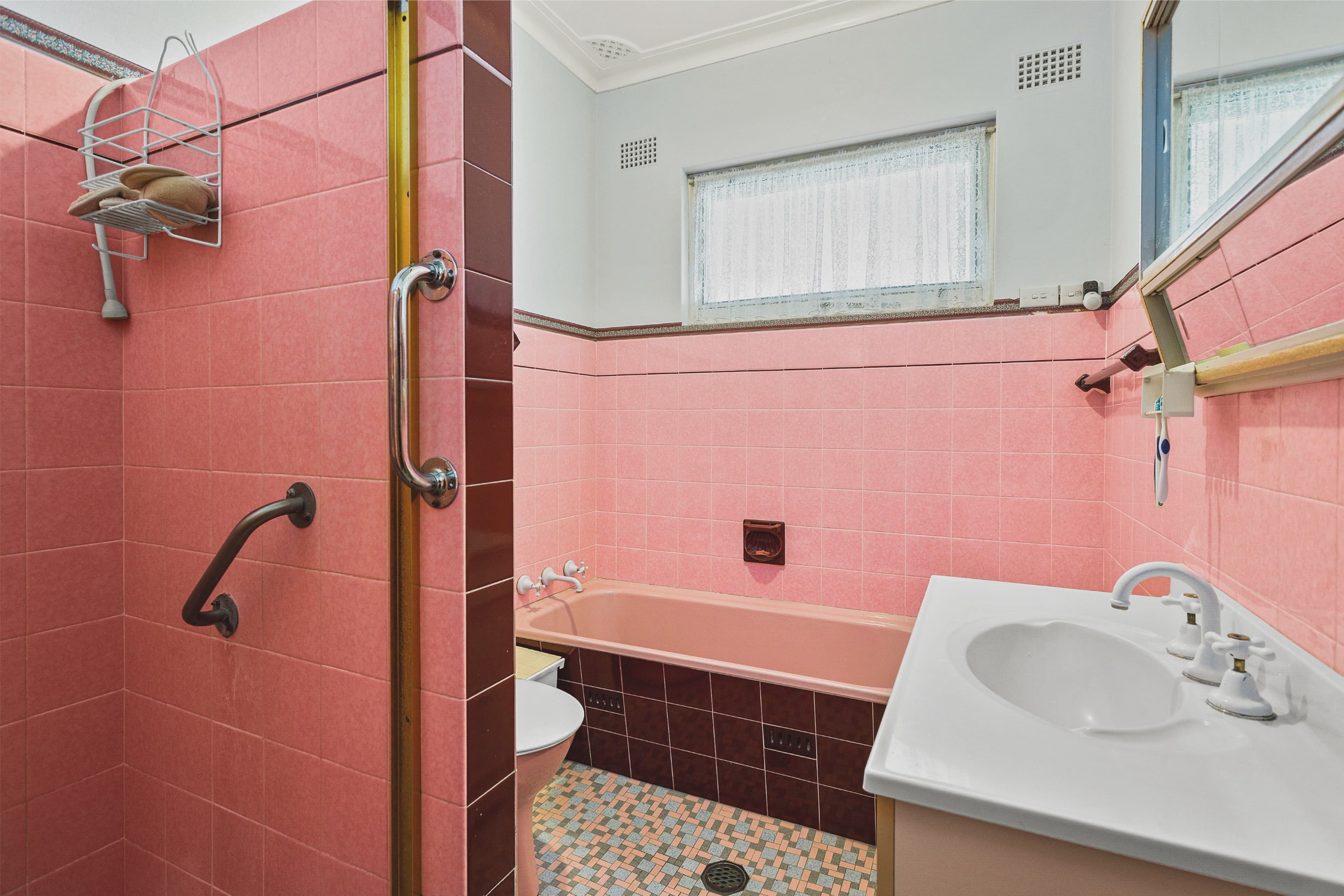 16 Baringa Road, Mortdale NSW 2223, Mortdale - Thumbnail 8