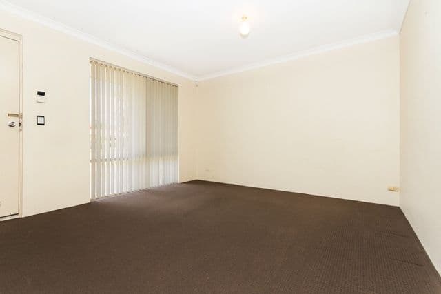 13 Rangeview Court, Maddington WA 6109, Maddington - Thumbnail 3