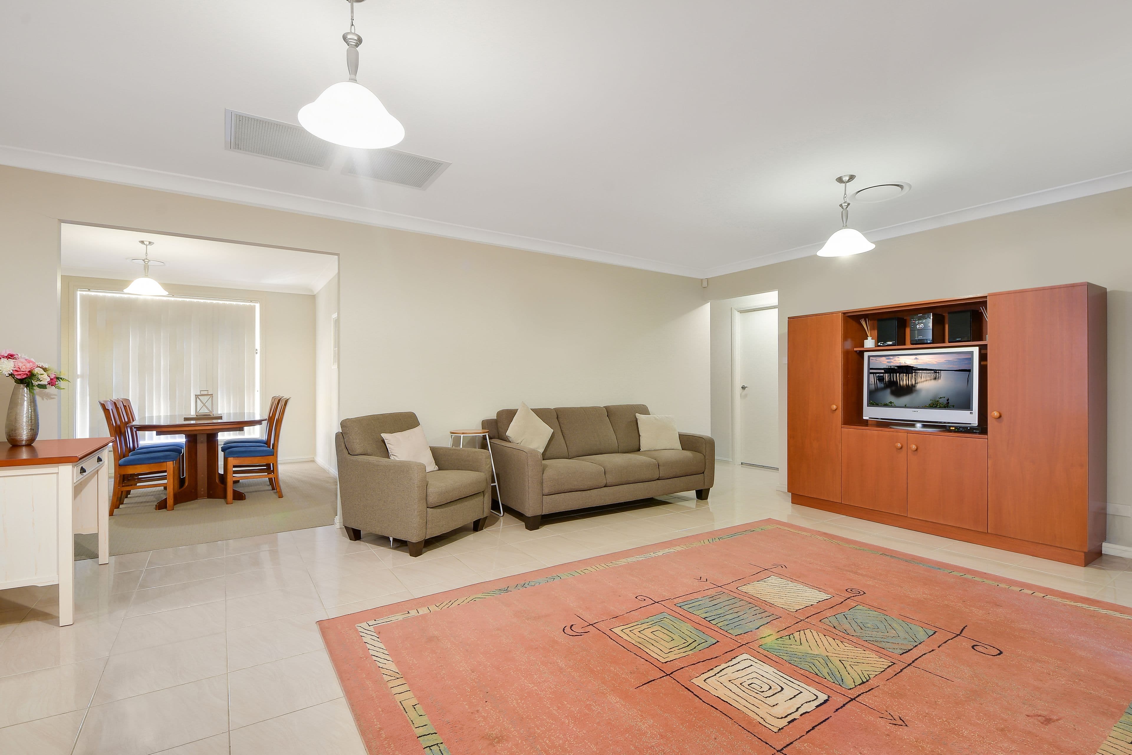 11 Caley Way, Mount Annan - Thumbnail 5
