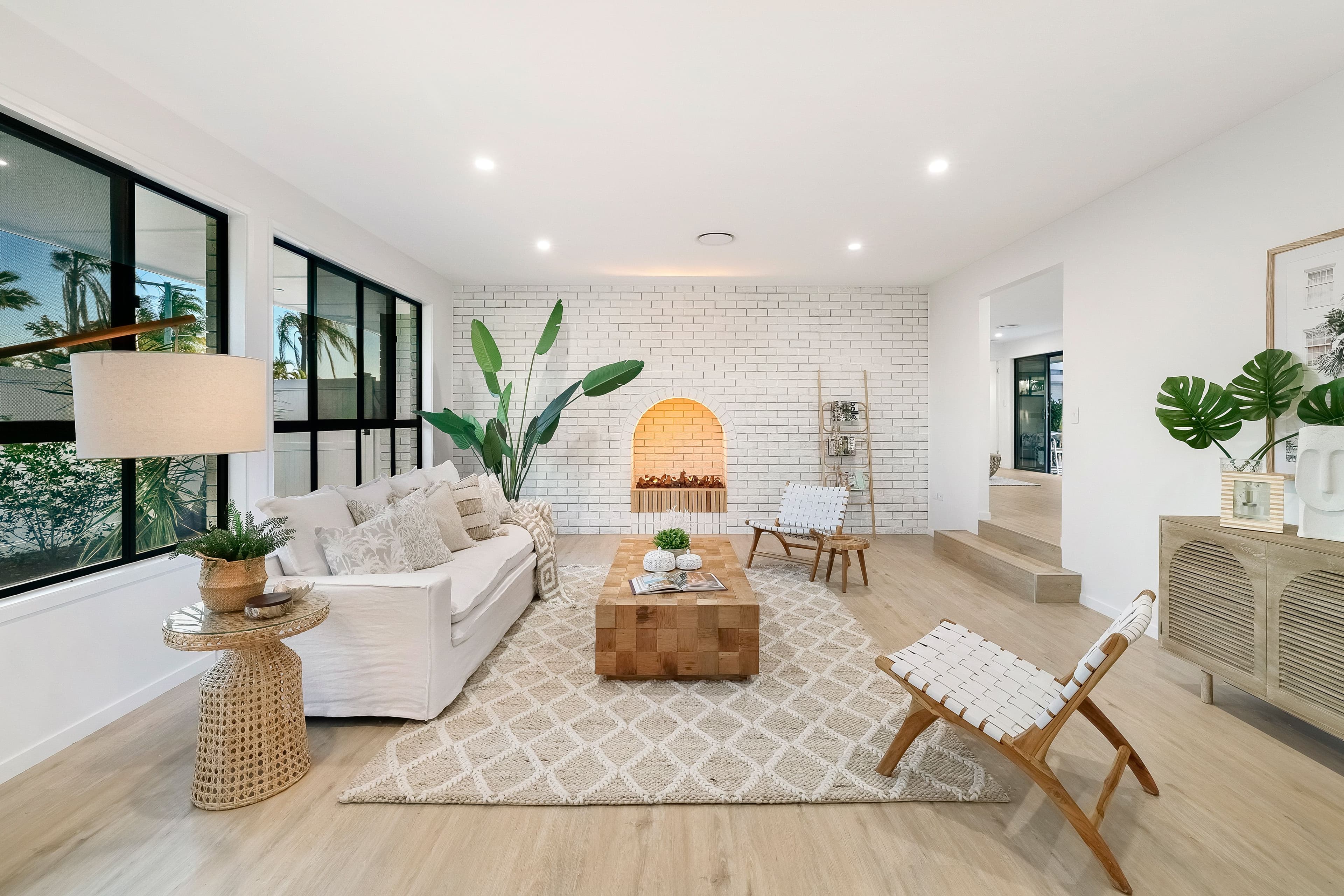 57 Allawah Street, Sorrento QLD 4217, Sorrento - Thumbnail 2