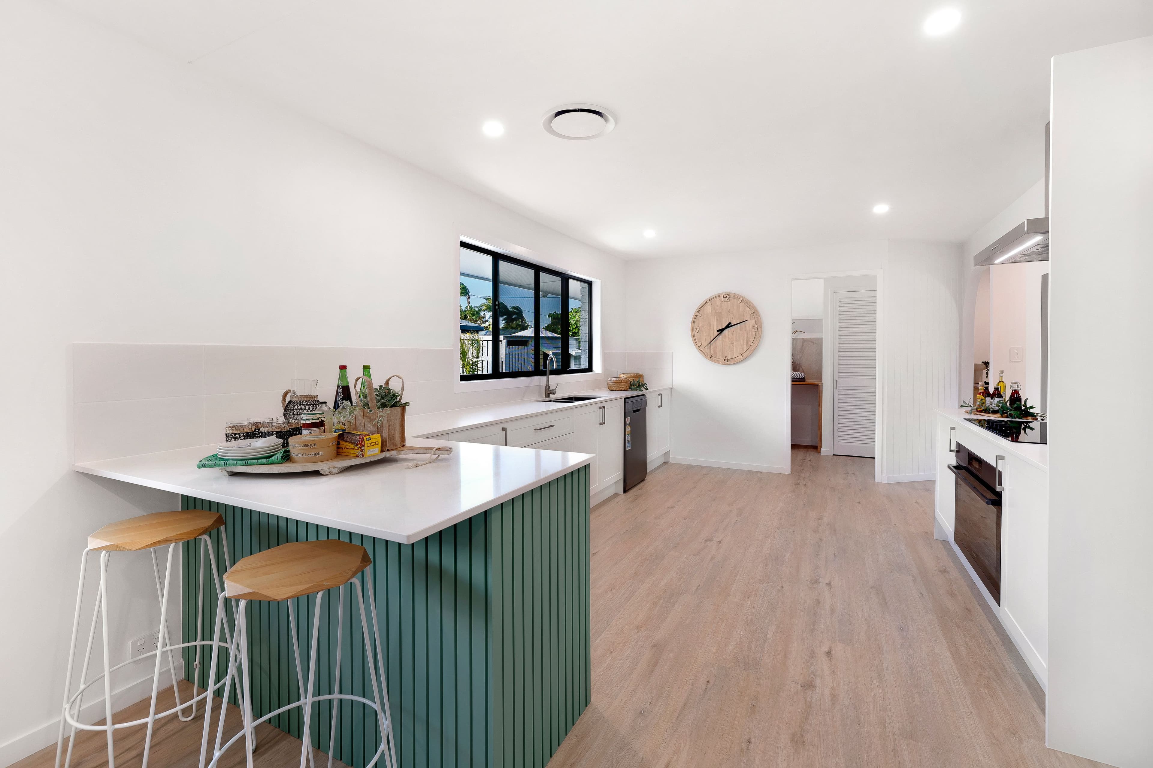57 Allawah Street, Sorrento QLD 4217, Sorrento - Thumbnail 4