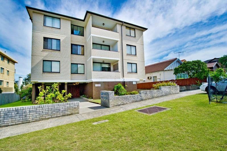 35 Brighton Boulevarde, BONDI BEACH NSW 2026, Bondi Beach - Thumbnail 2