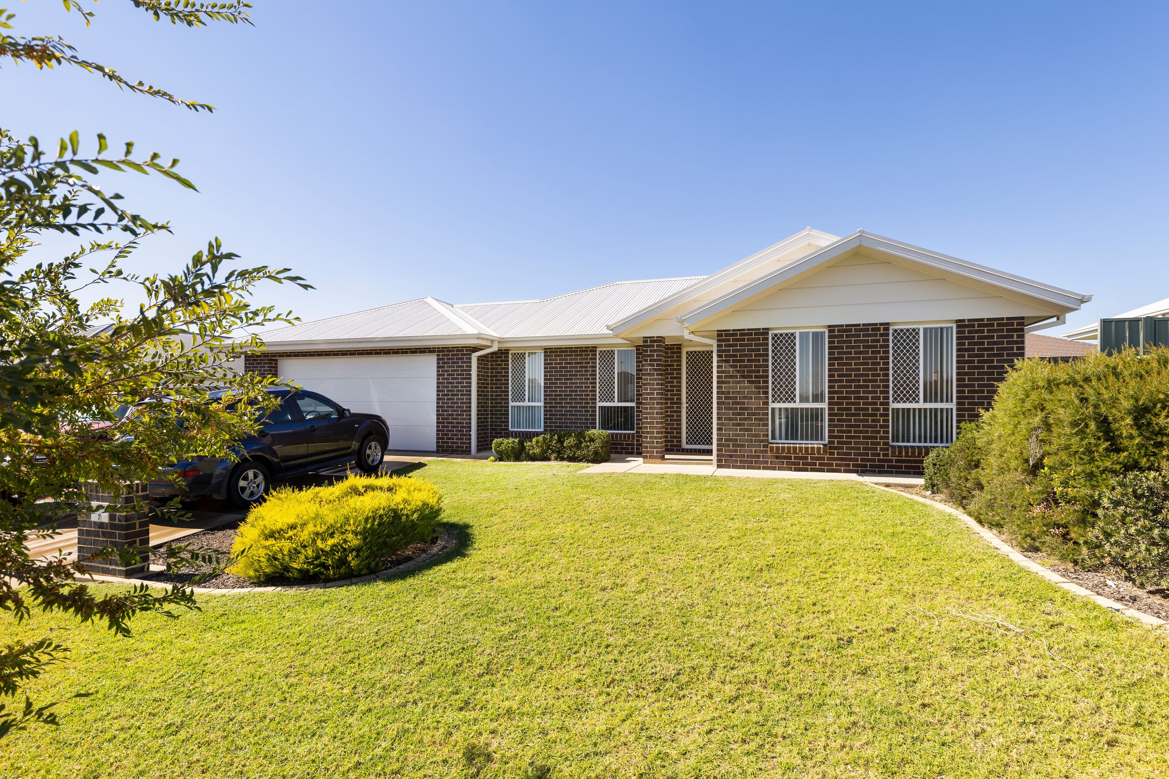 7 Melaleuca Drive, FOREST HILL NSW 2651, Forest Hill - Image 1