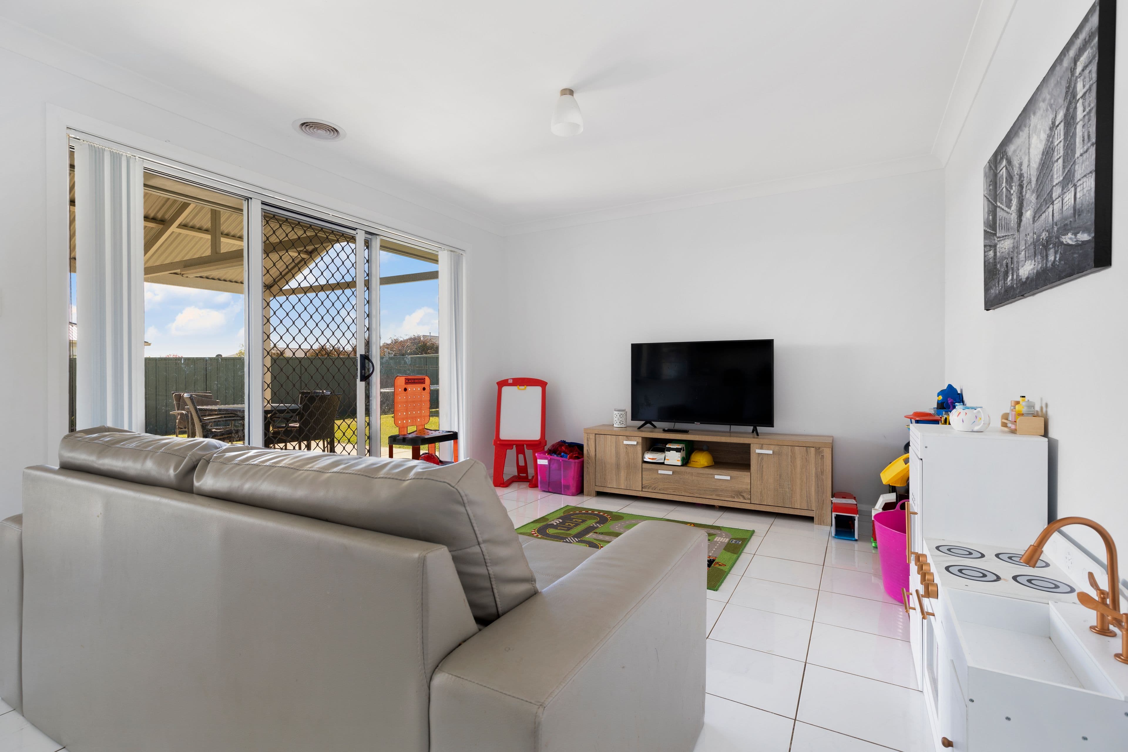 7 Melaleuca Drive, FOREST HILL NSW 2651, Forest Hill - Thumbnail 6