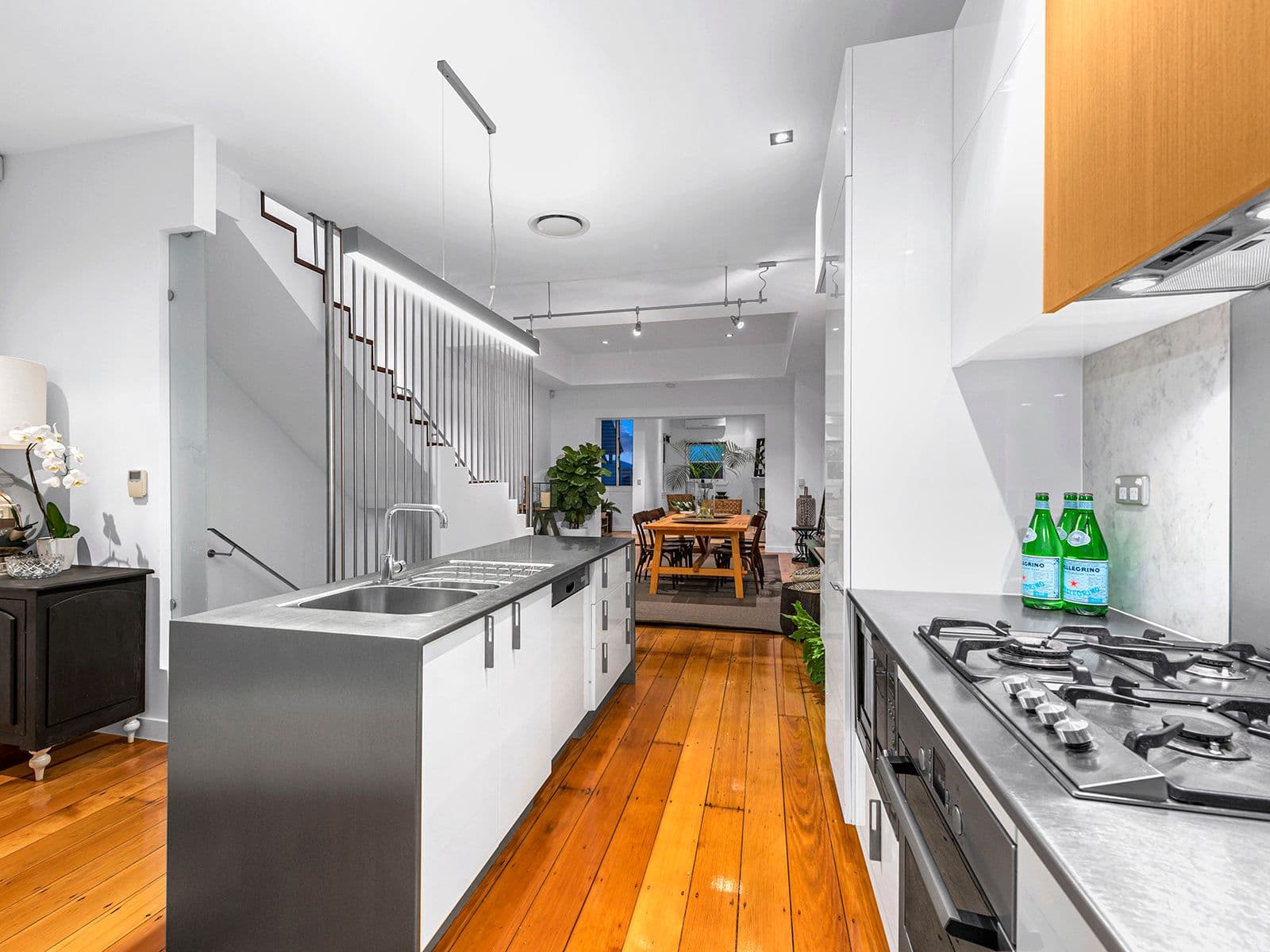 9 Isaac Street, Spring Hill QLD 4000, Spring Hill - Thumbnail 4