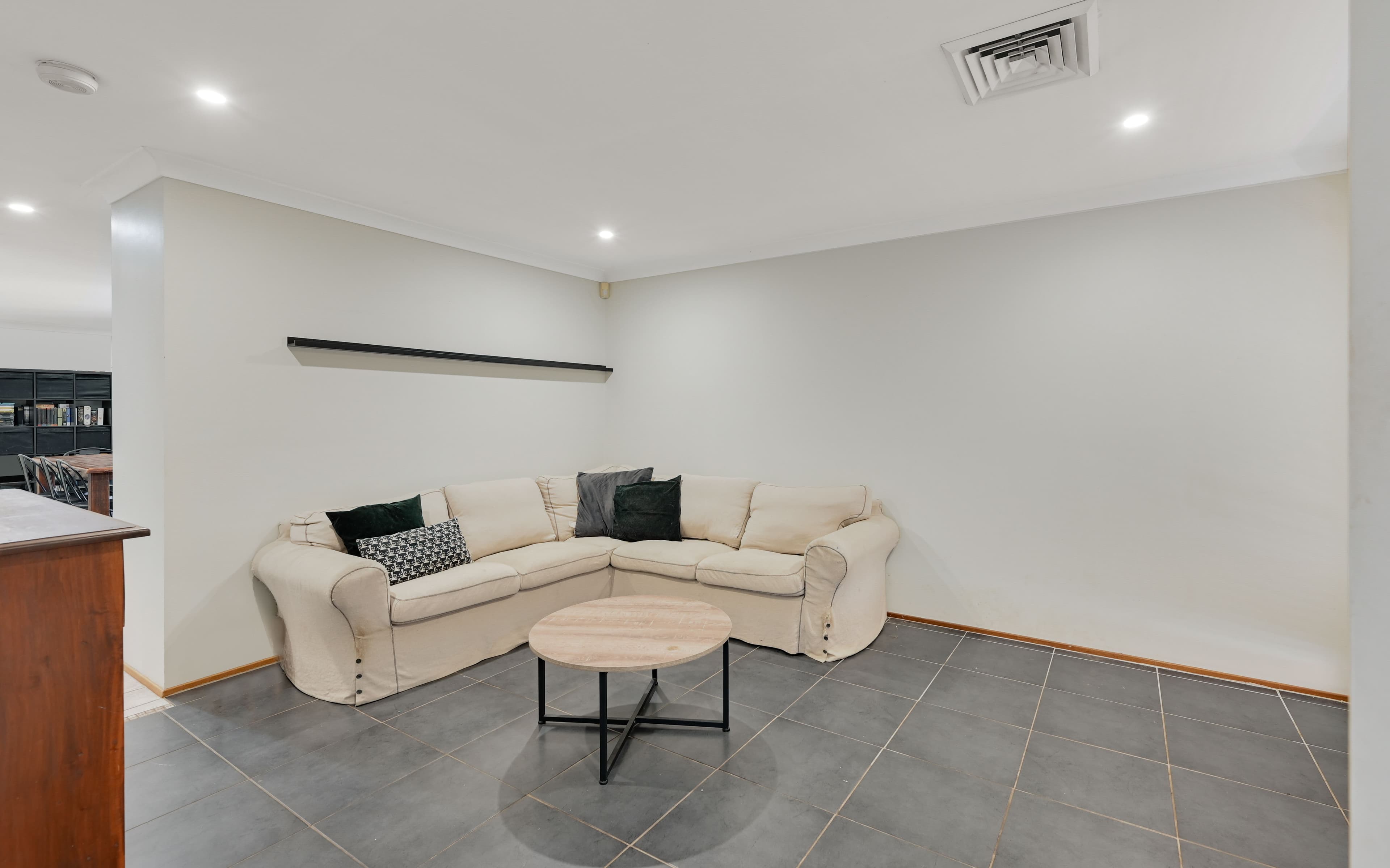20 Cinnabar Street, Eagle Vale NSW 2558, Eagle Vale - Thumbnail 2