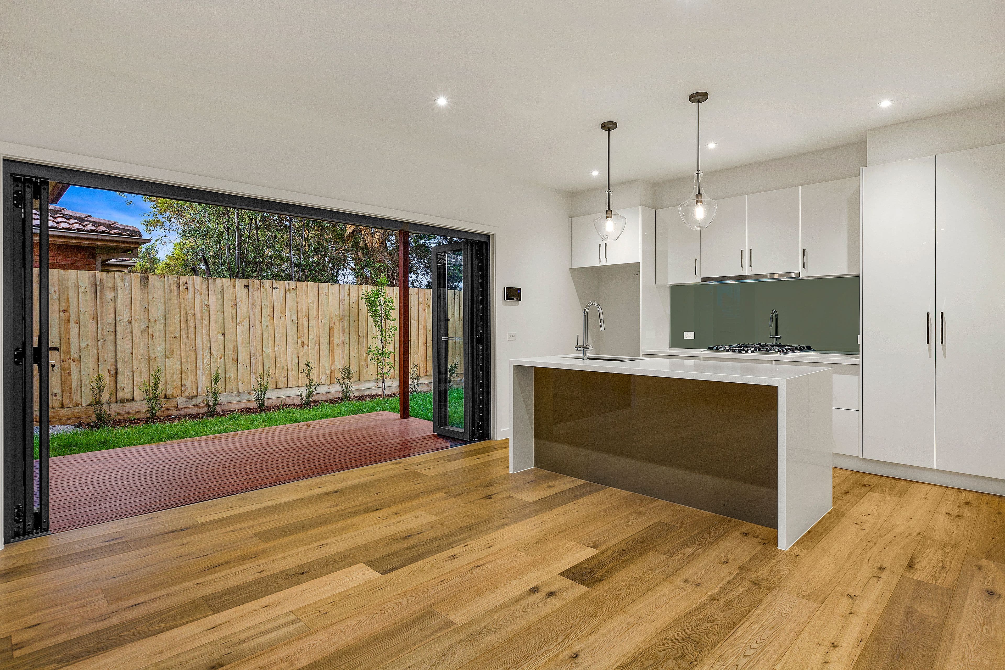 39 Koonung Road, Blackburn North VIC 3130, Blackburn North - Thumbnail 2