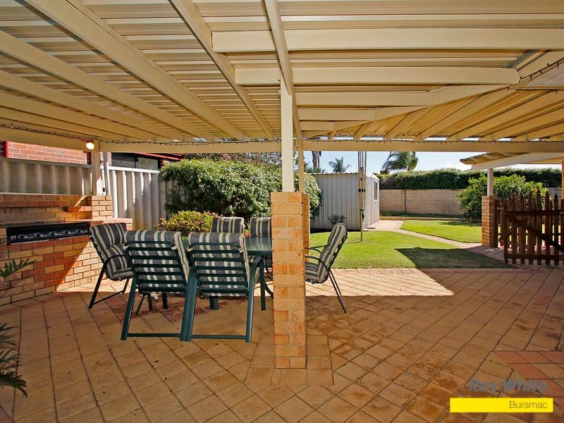 9 Madura Close, BALLAJURA WA 6066, Ballajura - Thumbnail 3