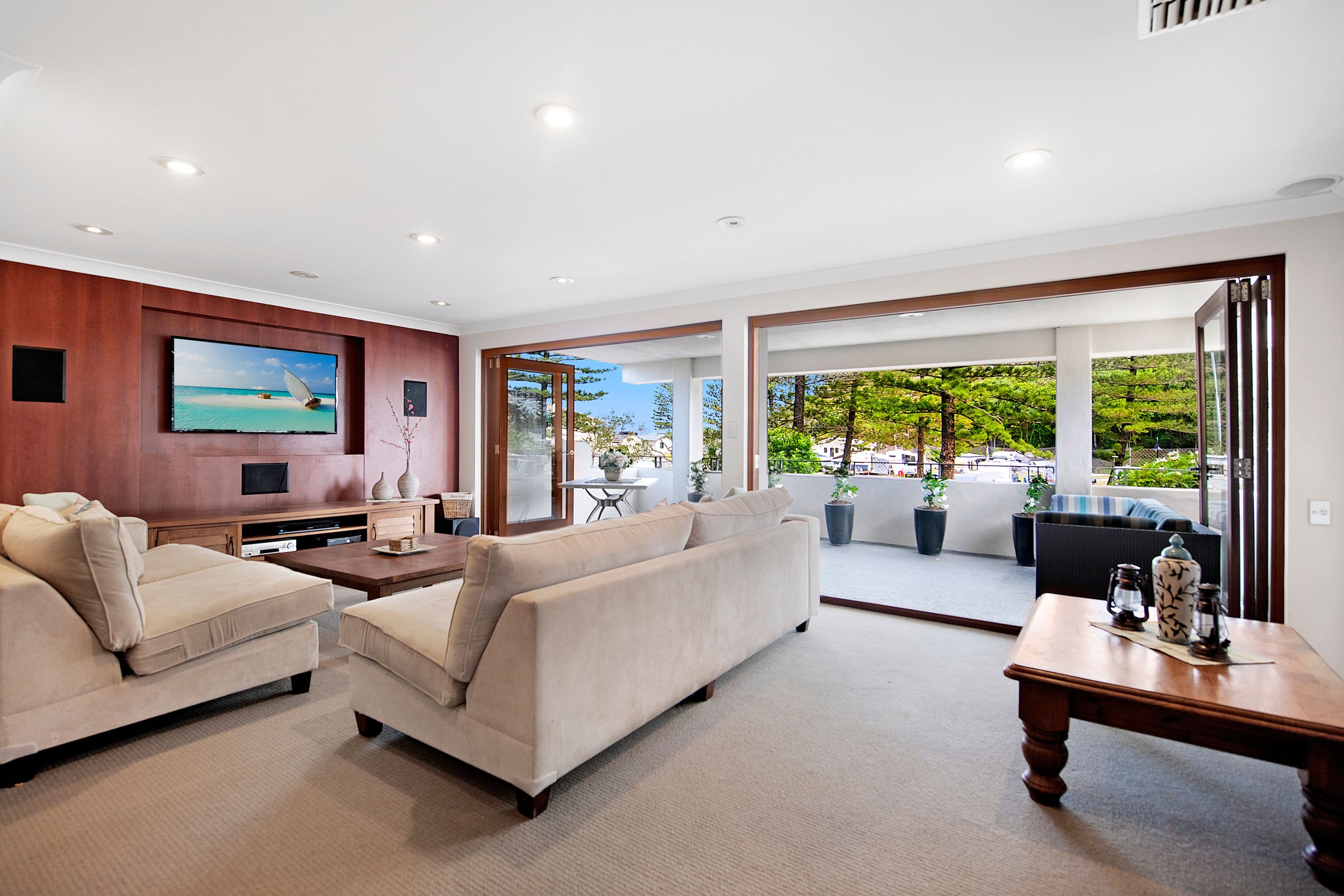 9 Hythe Street, Miami QLD 4220, Miami - Image 1