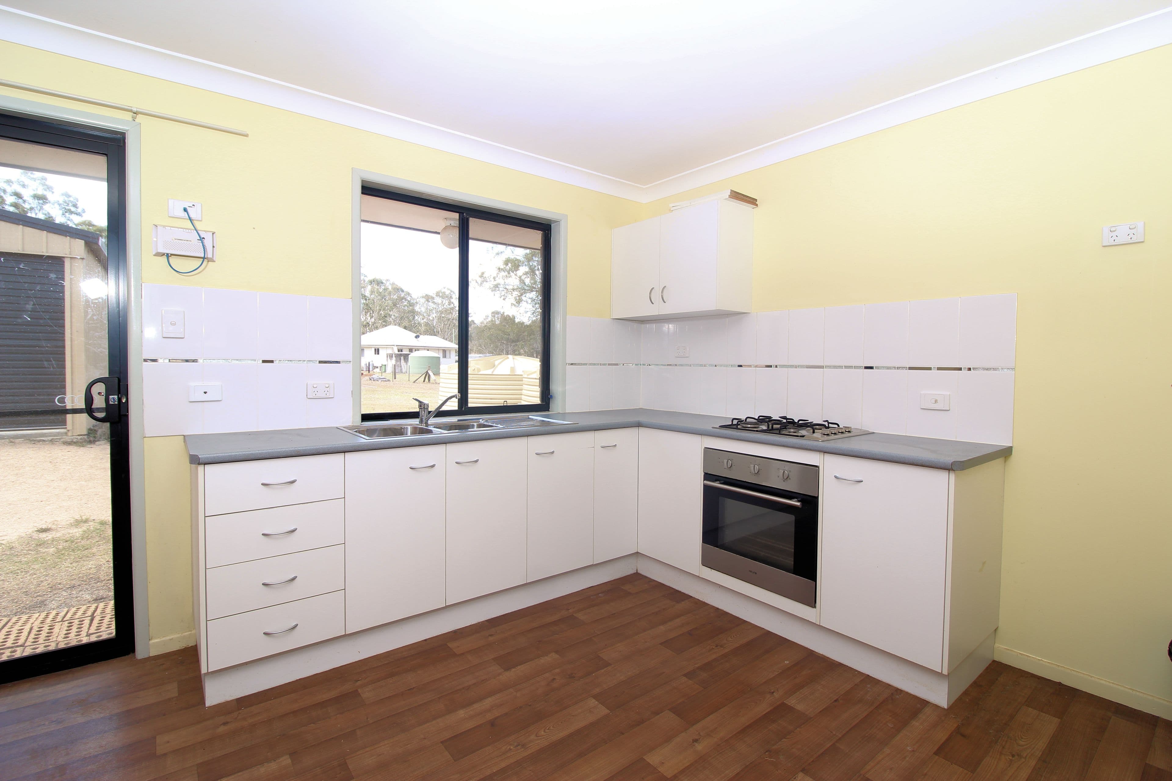 9 Malcolm Street, Cooyar QLD 4402, Cooyar - Thumbnail 4