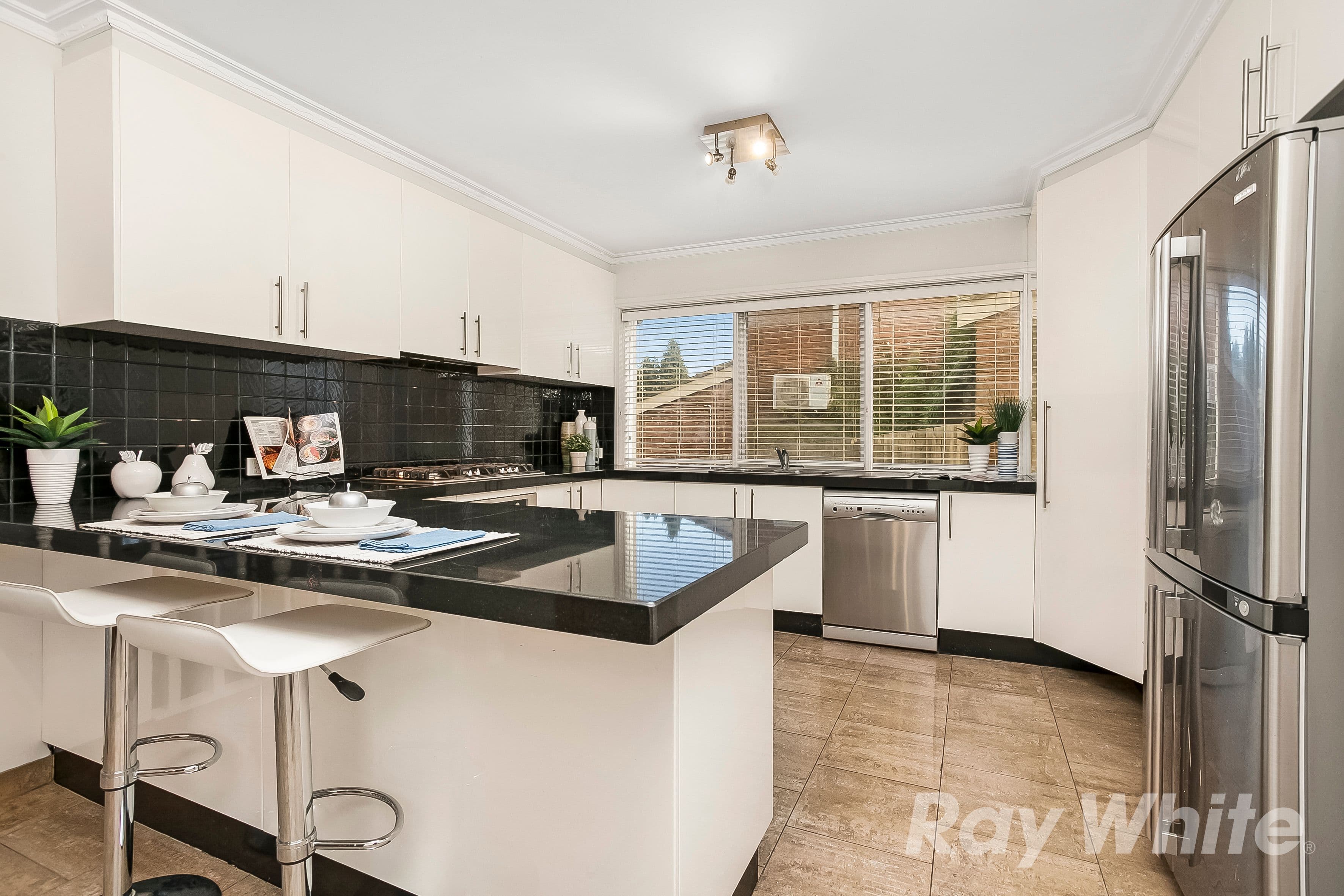 99 Grandview Road, Wheelers Hill VIC 3150, Wheelers Hill - Thumbnail 4