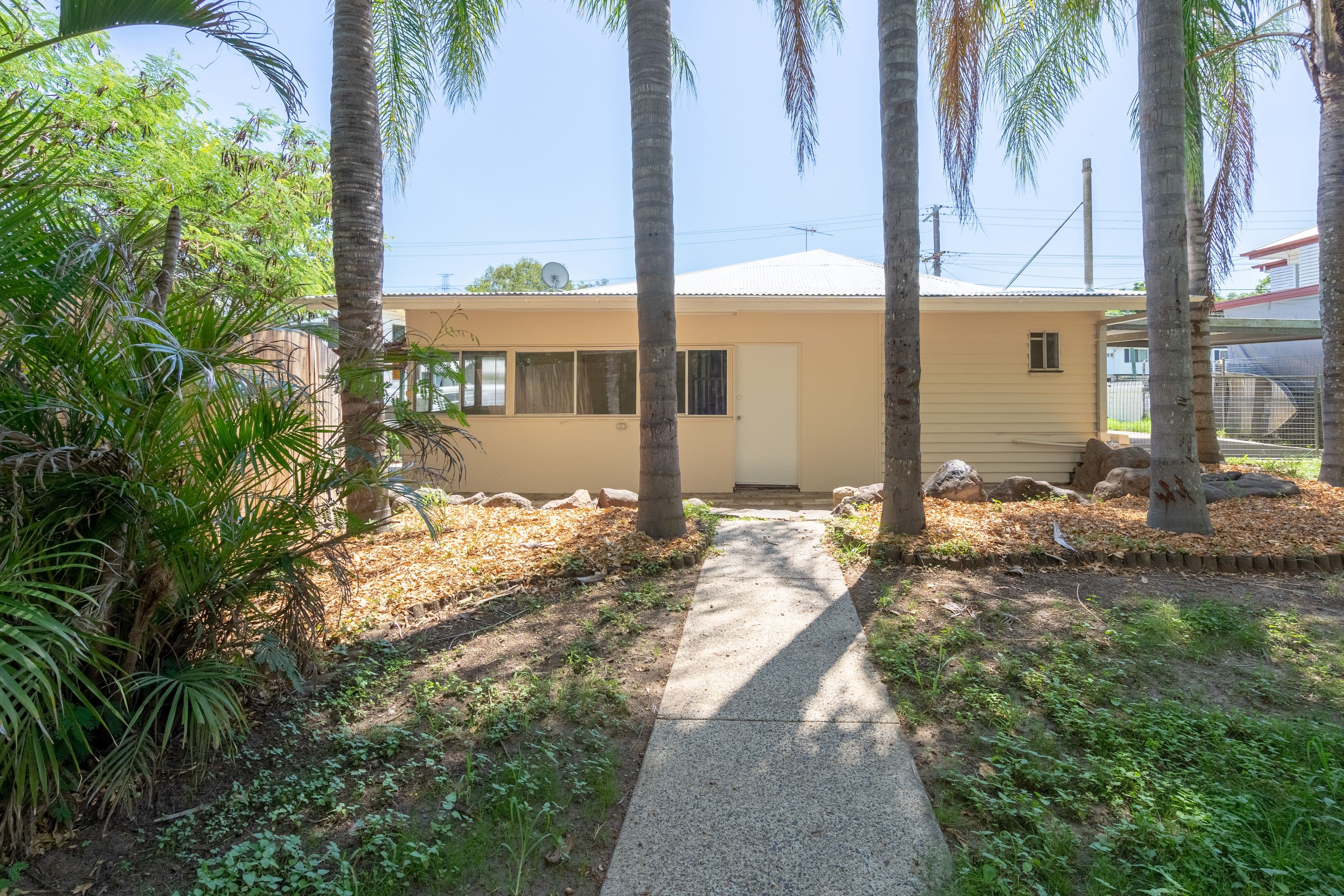 38 Creek Street, Bundamba QLD 4304, Bundamba - Thumbnail 4