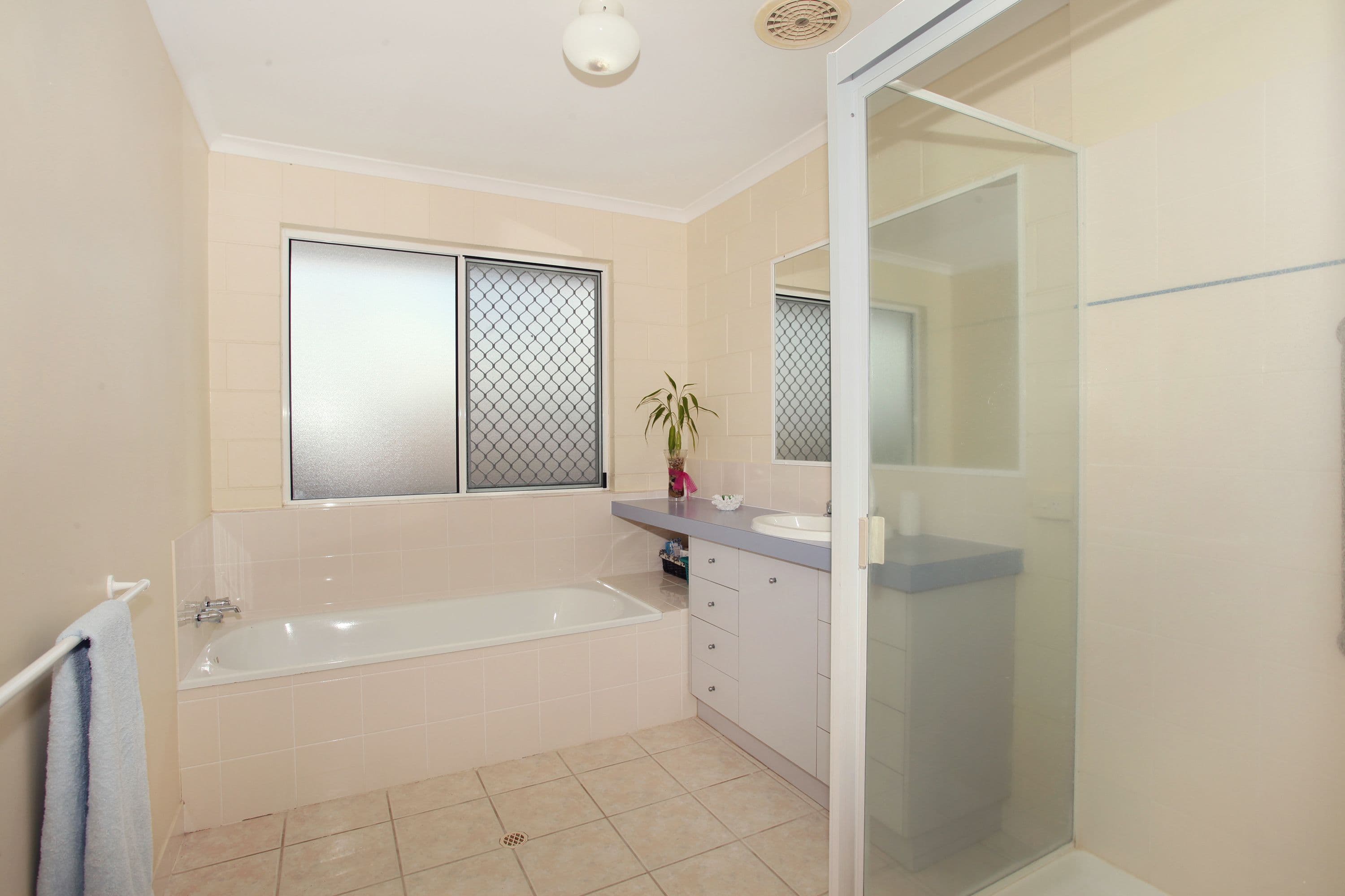 51 Kowonga Street, Pacific Paradise QLD 4564, Pacific Paradise - Thumbnail 8