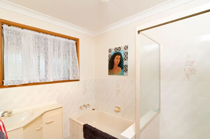24 Glen Eagles Drive, ROBINA QLD 4226, Robina - Thumbnail 7