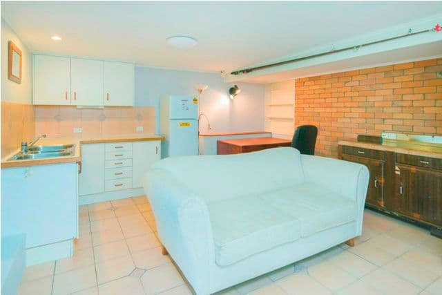 186 Jerrang Street, INDOOROOPILLY QLD 4068, Indooroopilly - Thumbnail 3