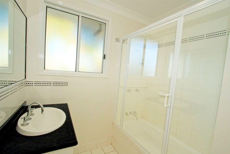 35 Cowan Street, GRACEMERE QLD 4702, Gracemere - Thumbnail 3