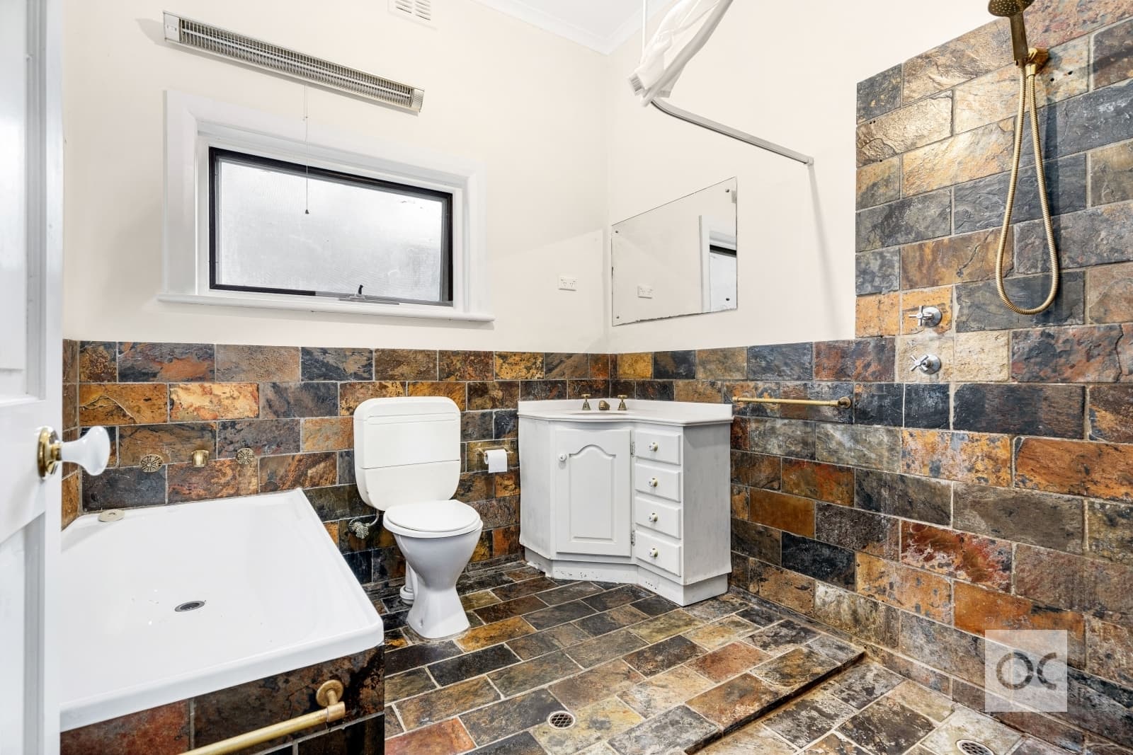 8 Pitcairn Avenue, Urrbrae - Thumbnail 8