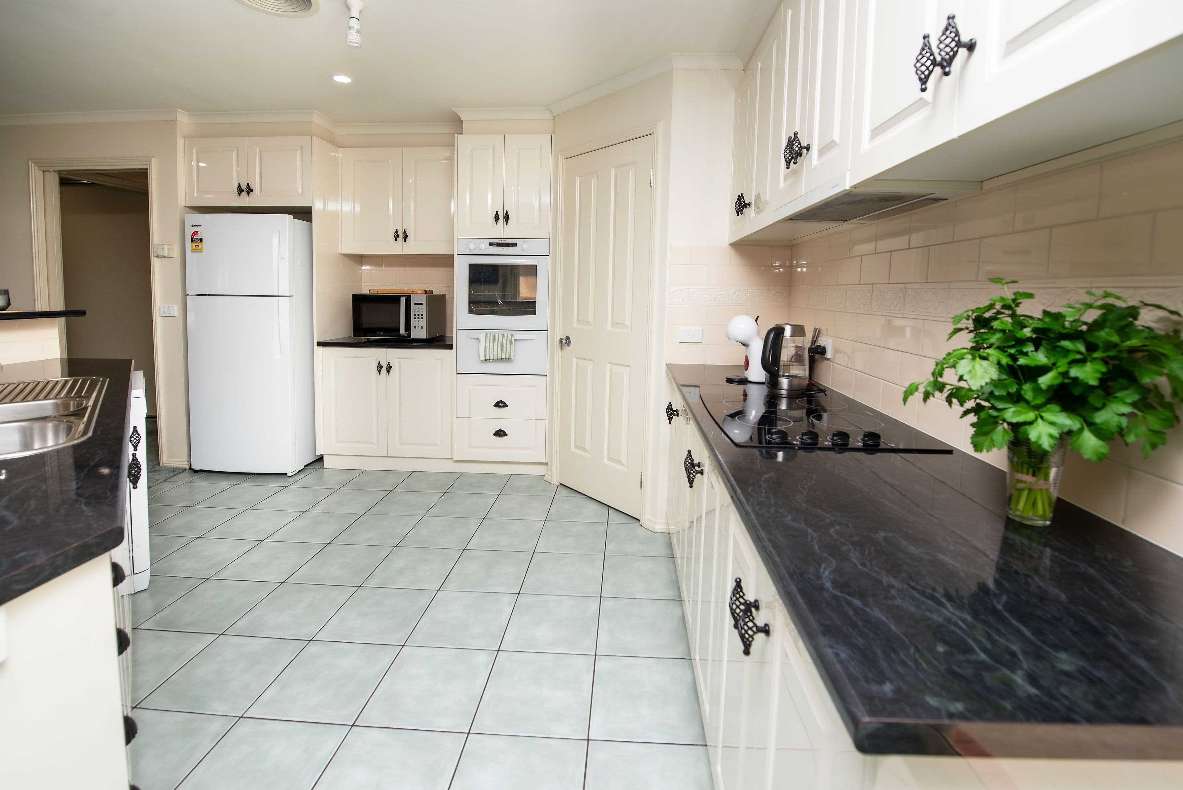 5 Sugarwood Avenue, Swan Hill VIC 3585, Swan Hill - Thumbnail 7