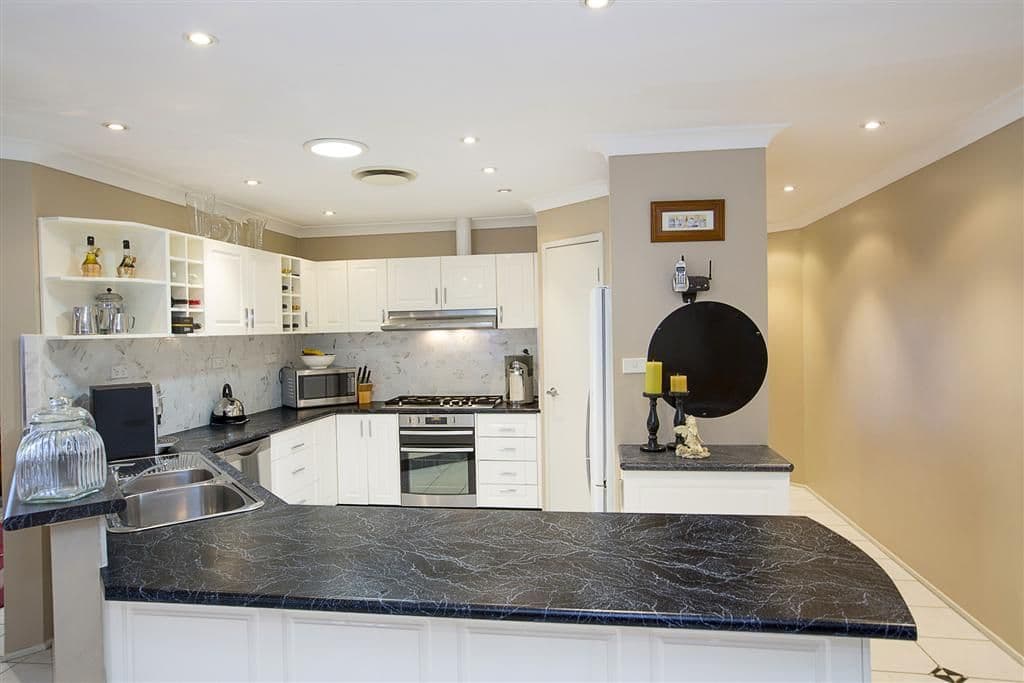 31 Butcherbird Place, Glenmore Park - Thumbnail 4