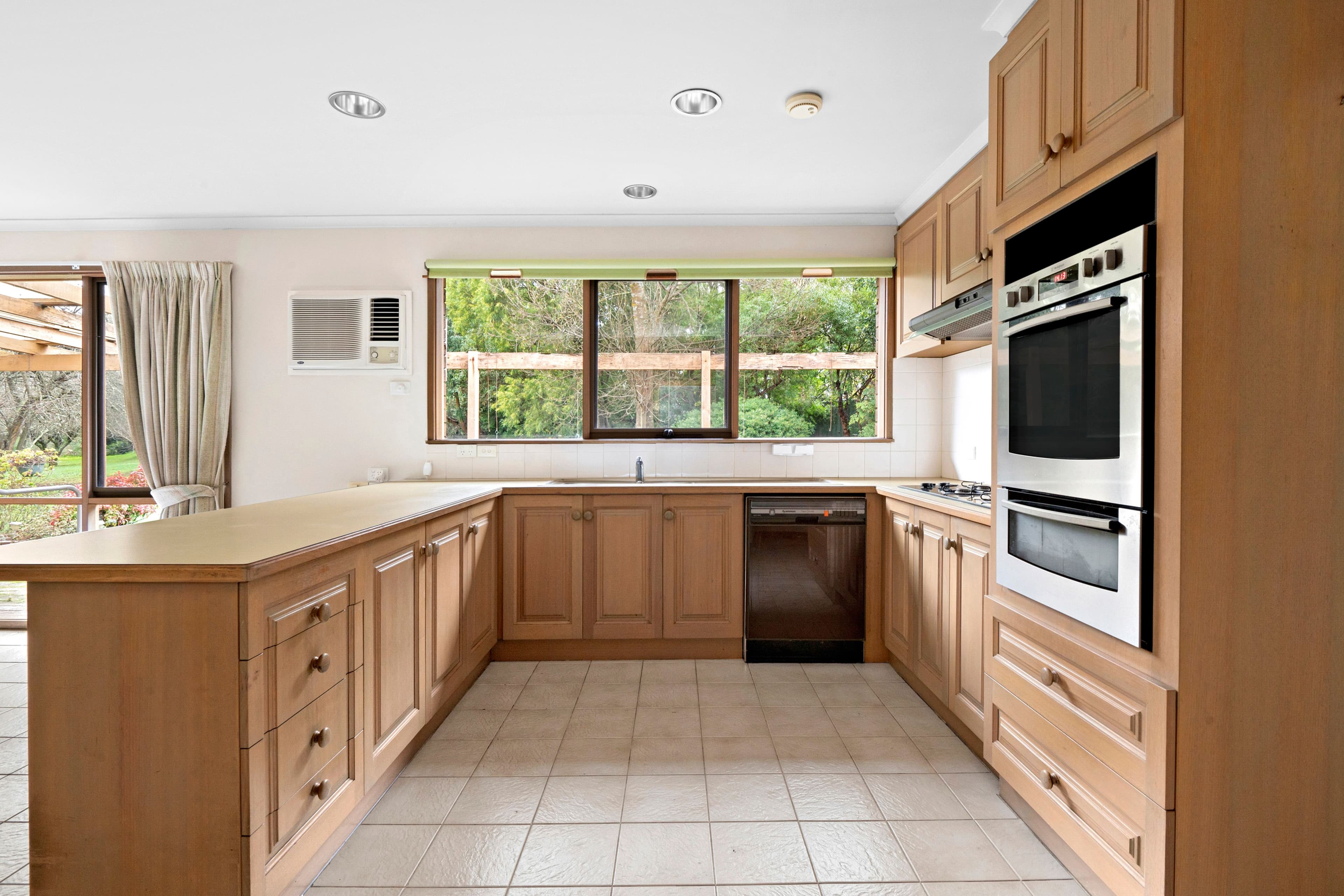 11 Woodlea Place, Langwarrin VIC 3910, Langwarrin - Thumbnail 5