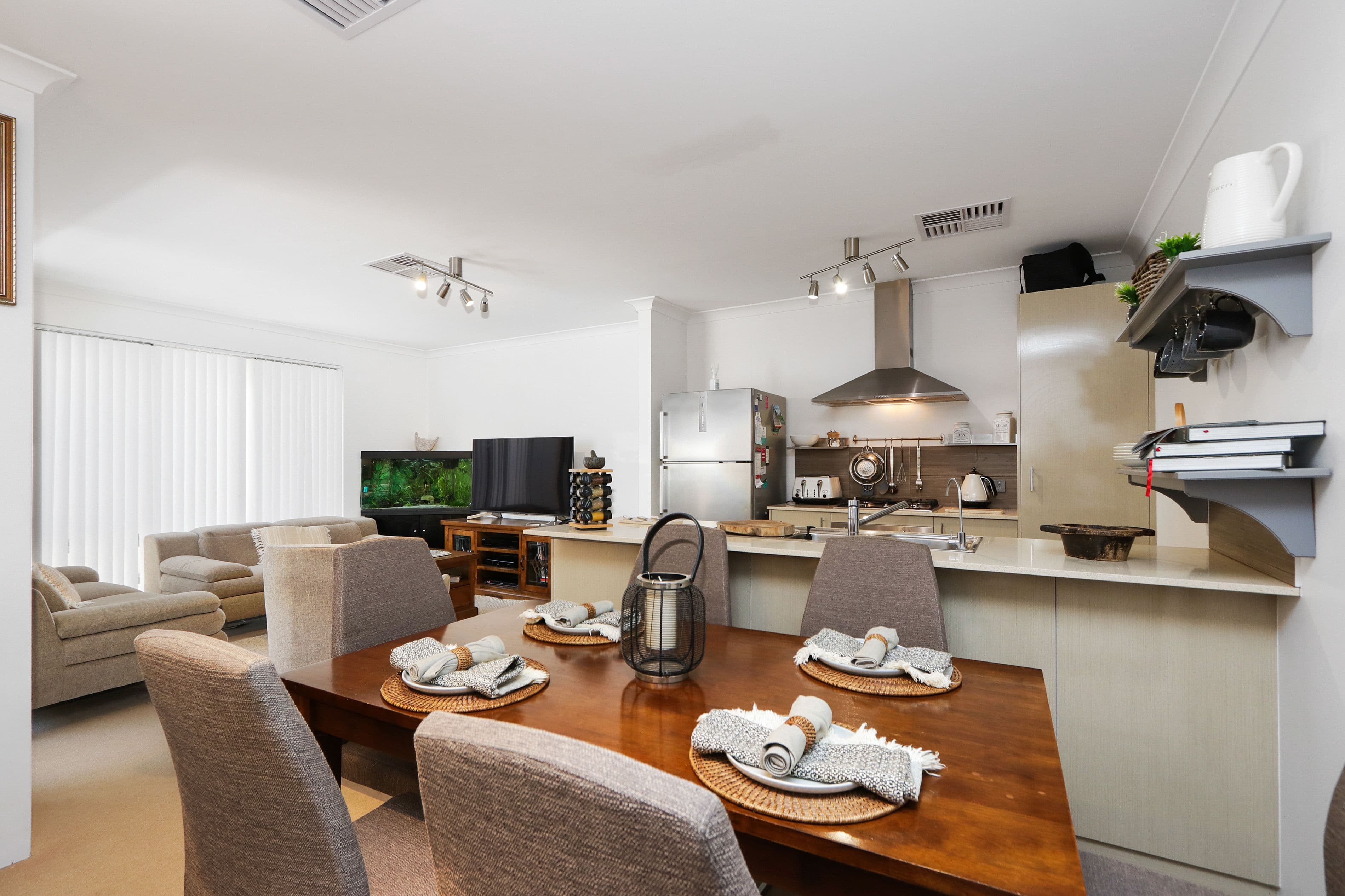 11 Aiken Court, Success WA 6164, Success - Thumbnail 3