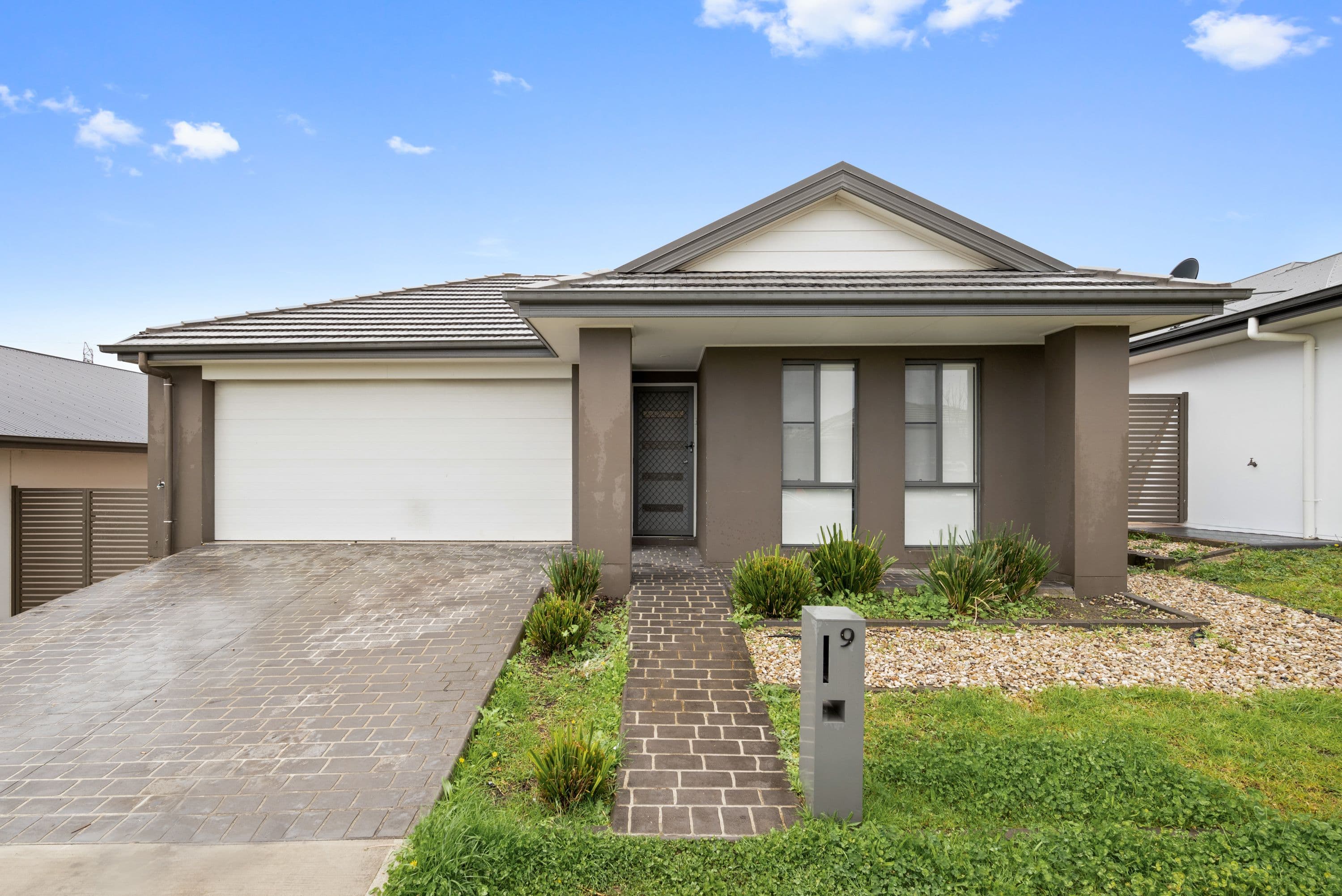 9 Mannes Road, GLEDSWOOD HILLS NSW 2557, Gledswood Hills - Image 1
