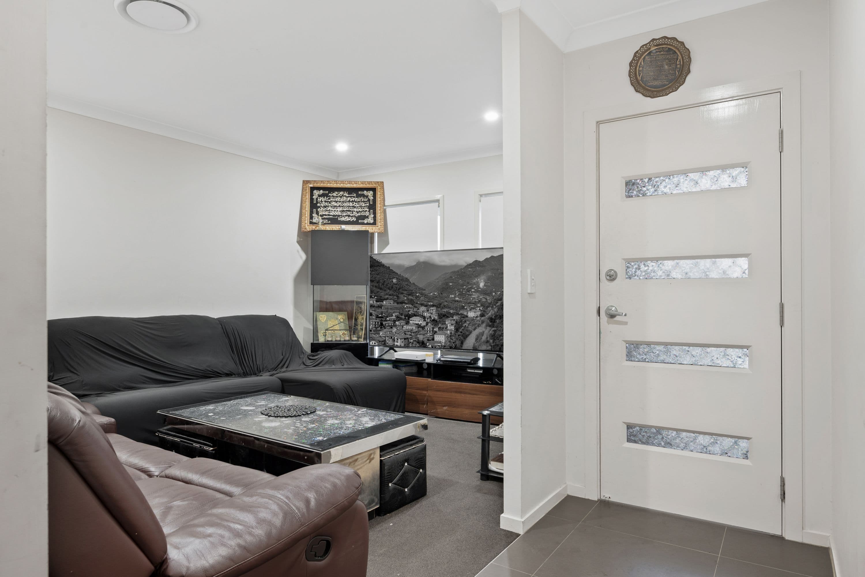 9 Mannes Road, GLEDSWOOD HILLS NSW 2557, Gledswood Hills - Thumbnail 2