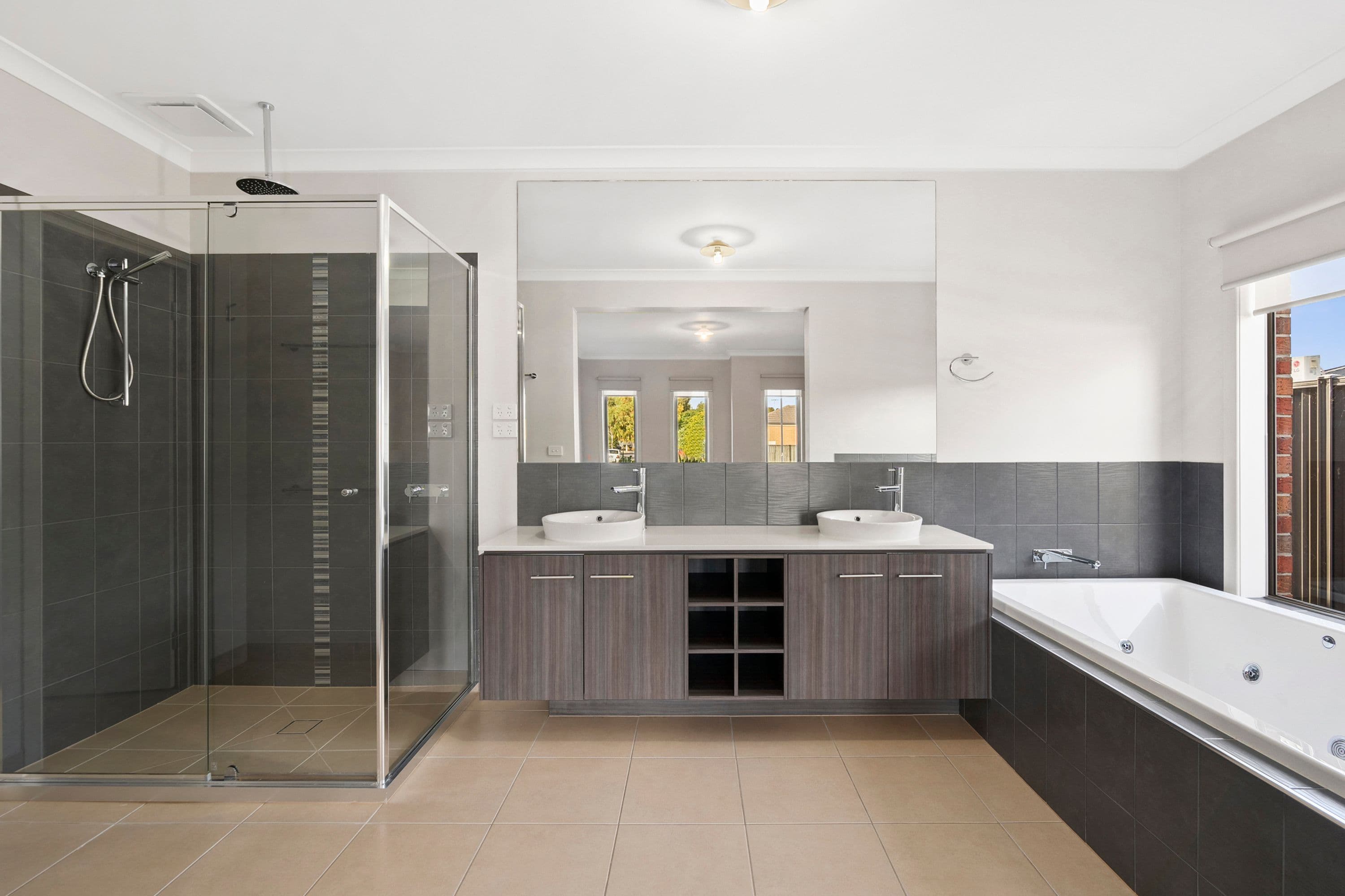 10 Barnong Way, Lara VIC 3212, Lara - Thumbnail 3