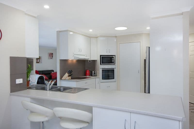 44 Whispering Valley Drive, Richmond Hill - Thumbnail 4
