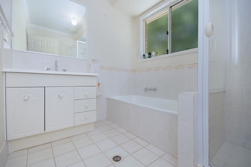 44 Whispering Valley Drive, Richmond Hill - Thumbnail 8